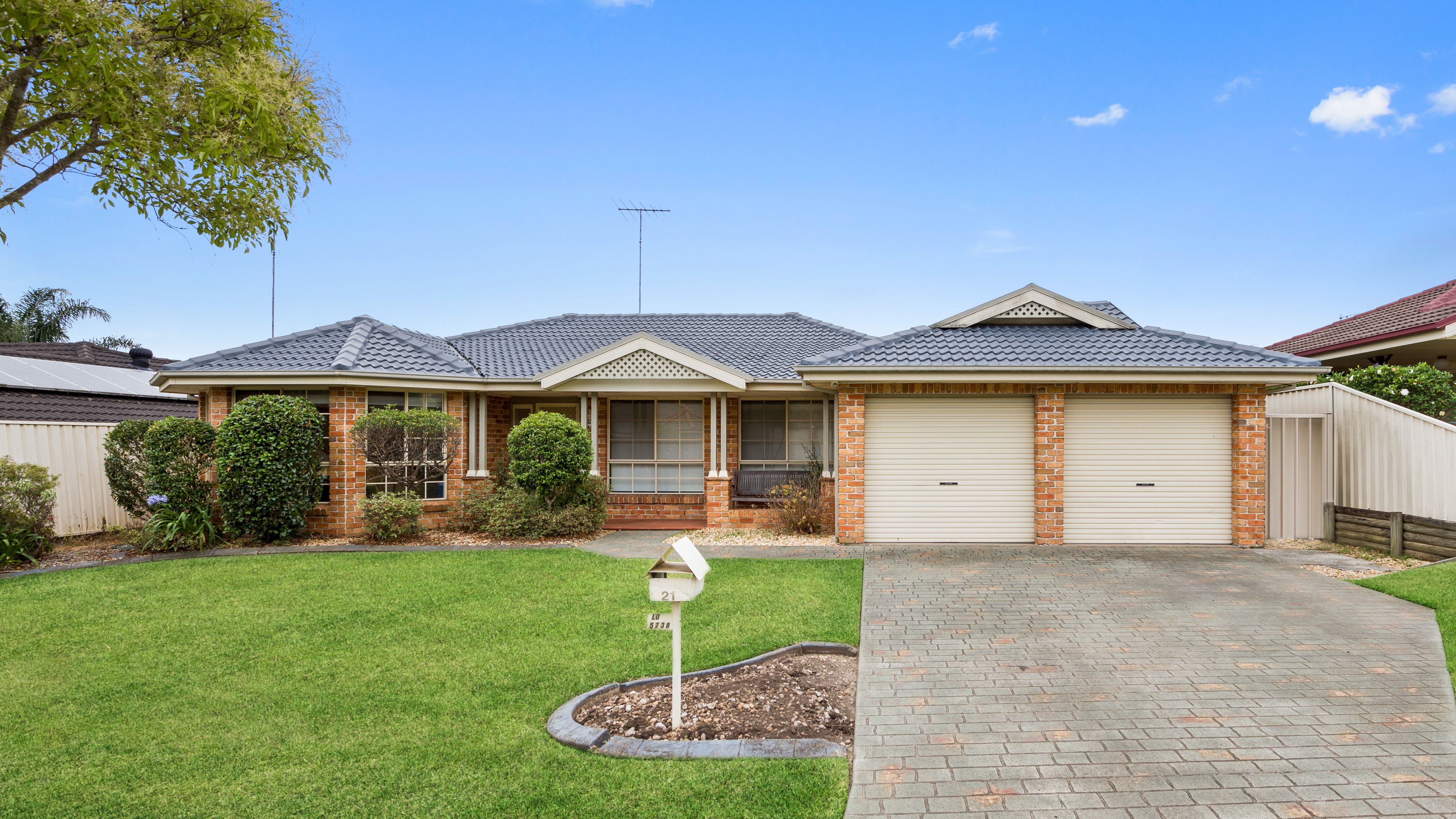 21 Woodlands Drive, Glenmore Park, NSW 2745 Sold House Ray White