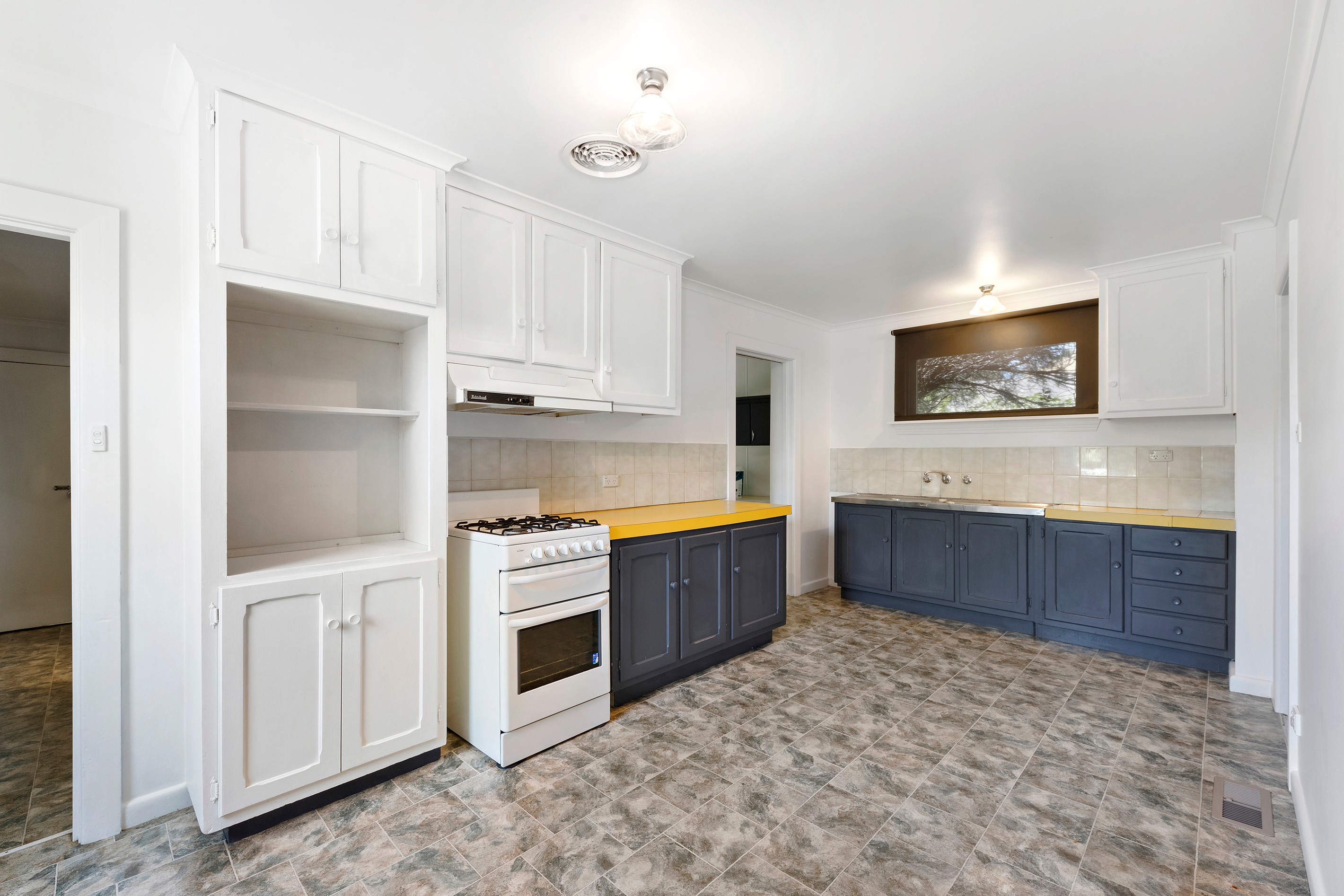 402 Eaglehawk Road, Eaglehawk, VIC 3556