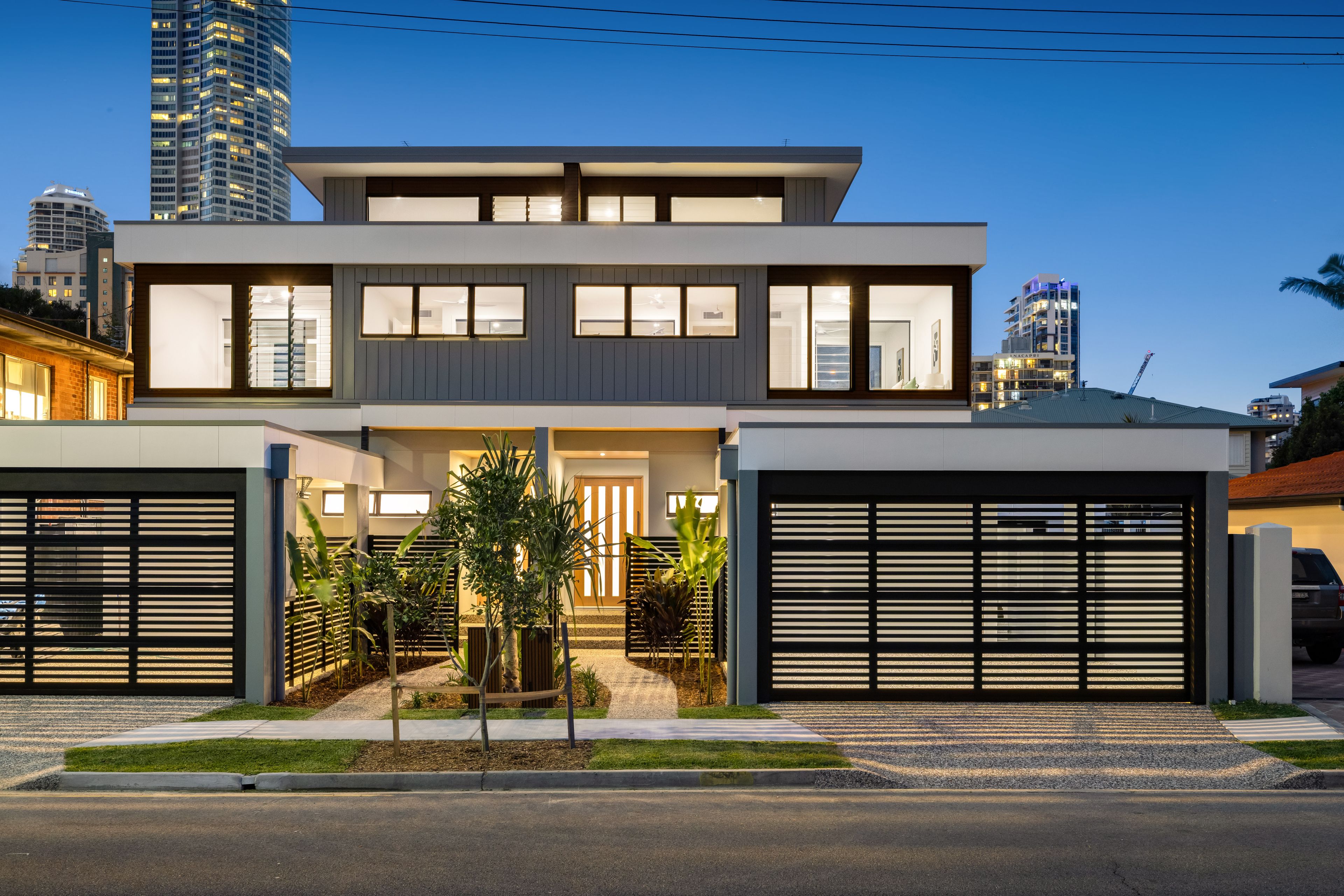 1/71 Paradise Island, Surfers Paradise, QLD 4217