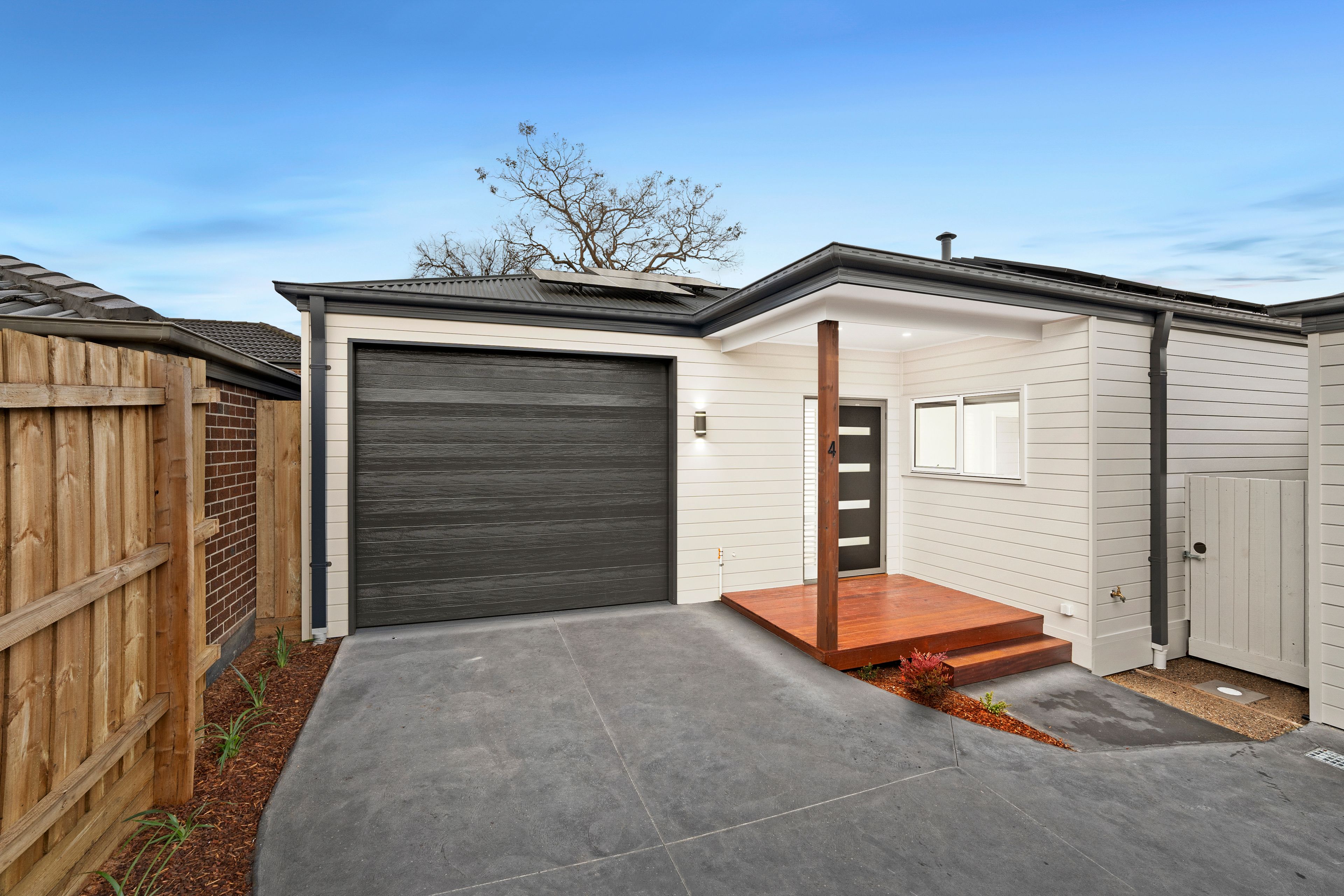 44 Durham Road, Kilsyth VIC 3137