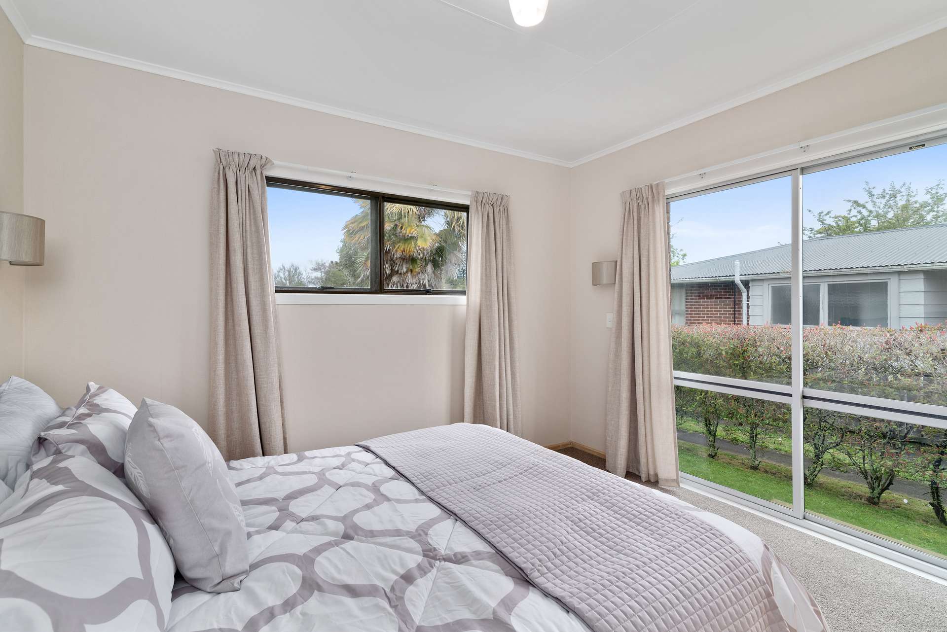 5A Iles Road photo 11