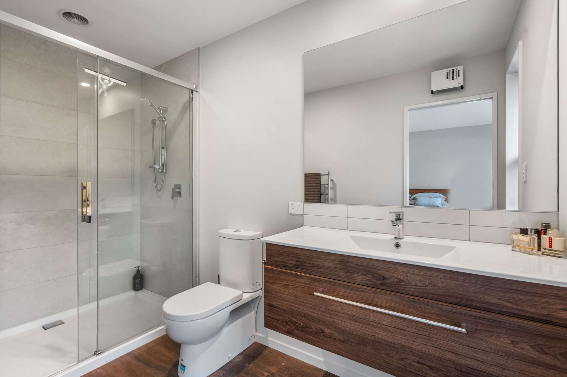 8 Bollington Avenue photo 12