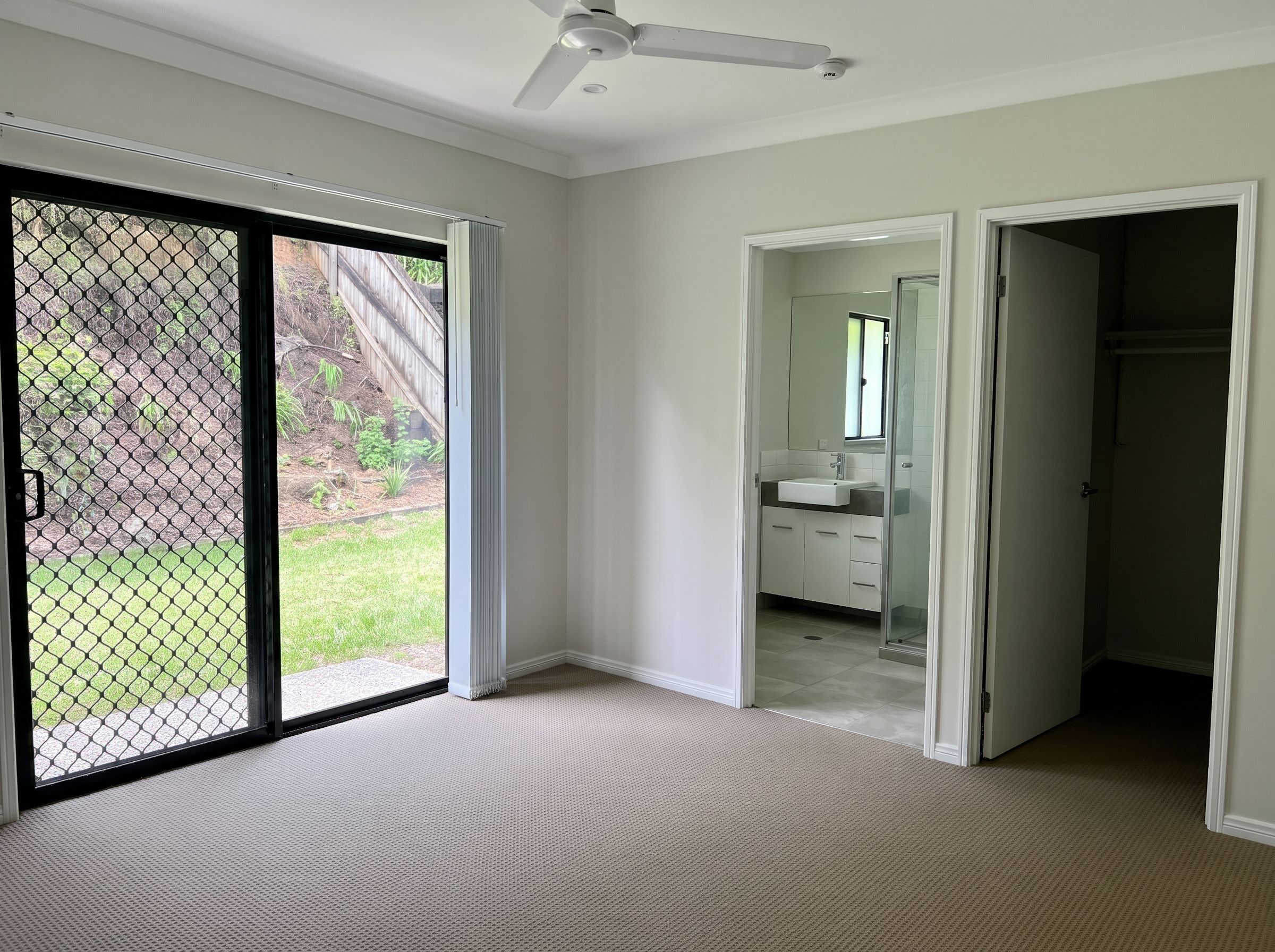 18 Greendale Close — photo 4 of 7