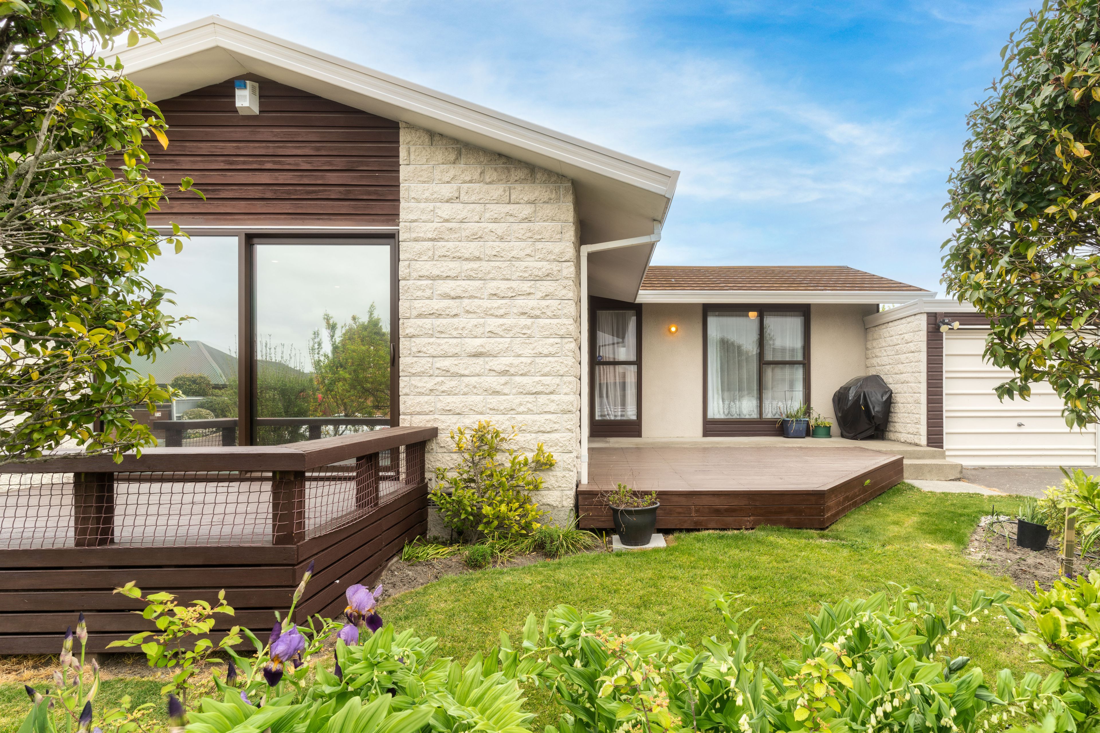 4 Lowry Avenue, Redwood, Christchurch City
