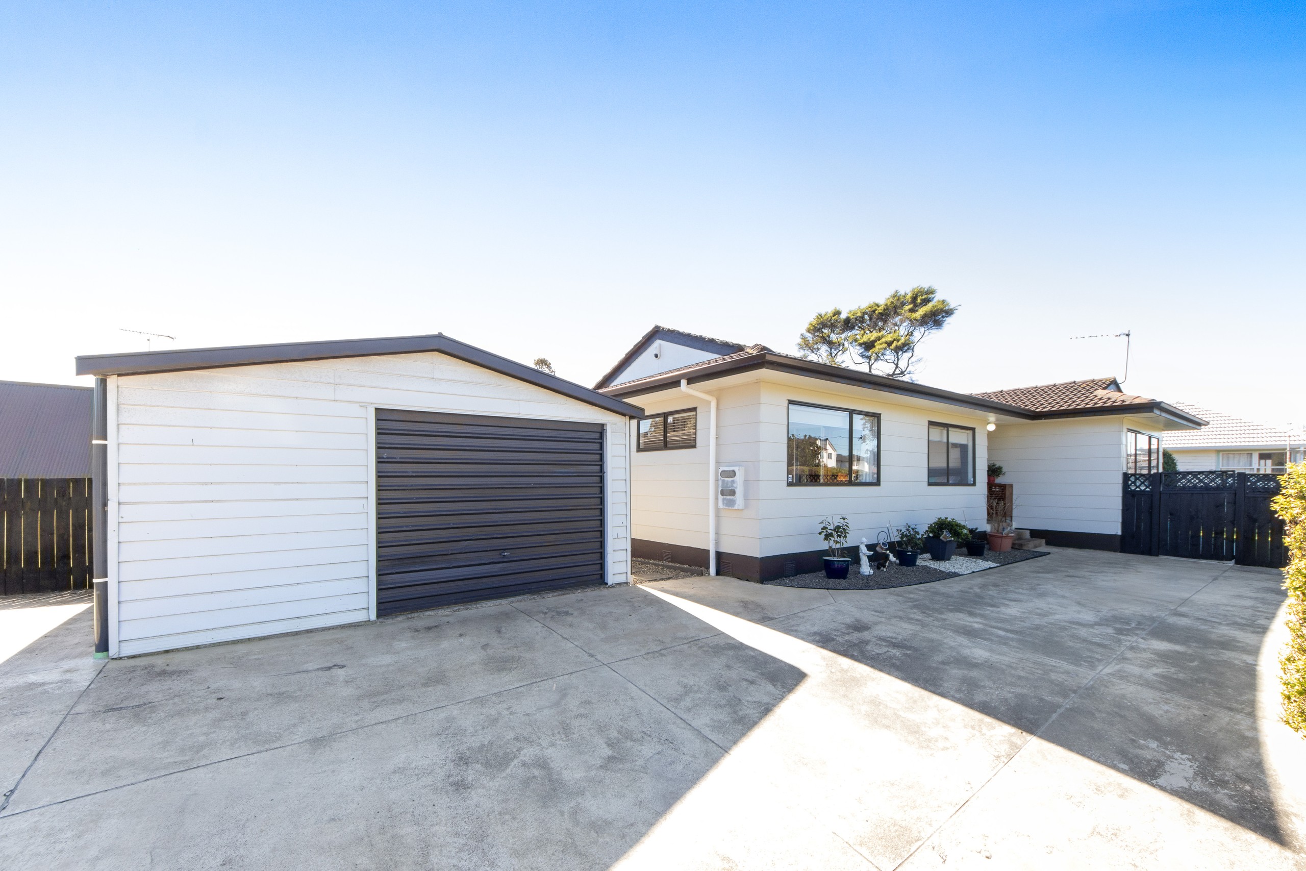 121 Godley Road, Green Bay, Waitakere City