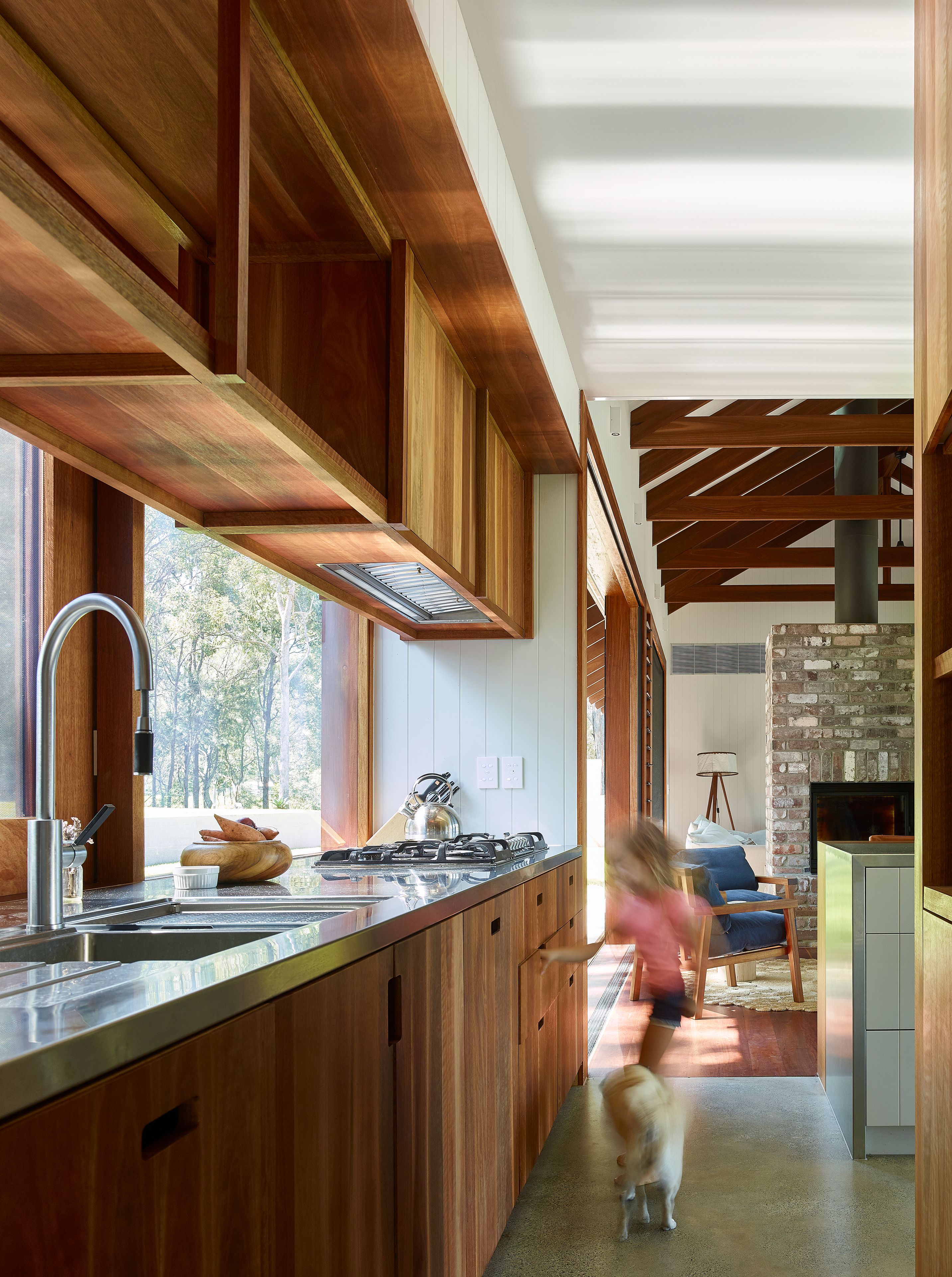 6 Parragilga Close, Wights Mountain, QLD 4520