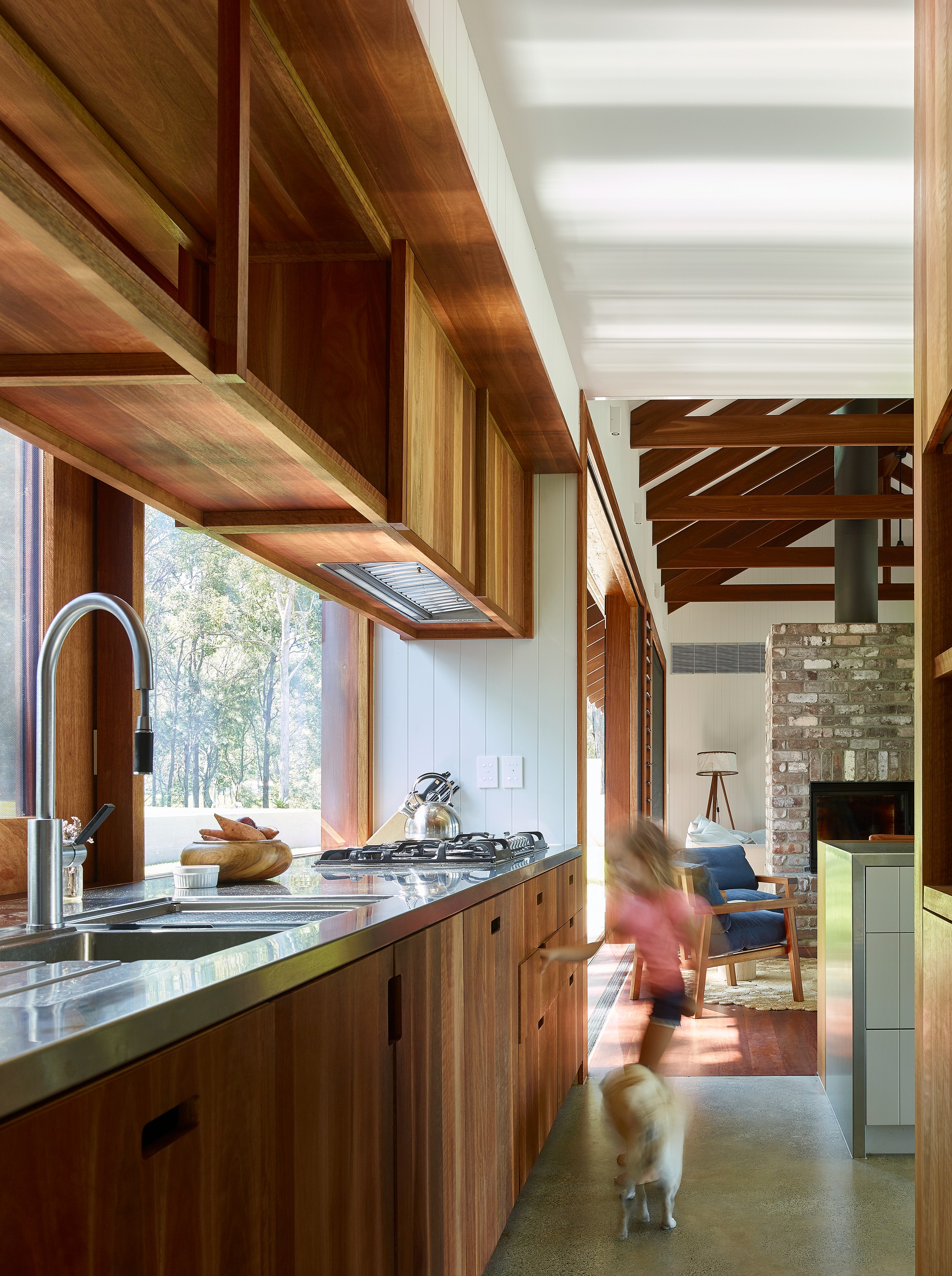 6 Parragilga Close, Wights Mountain, QLD 4520