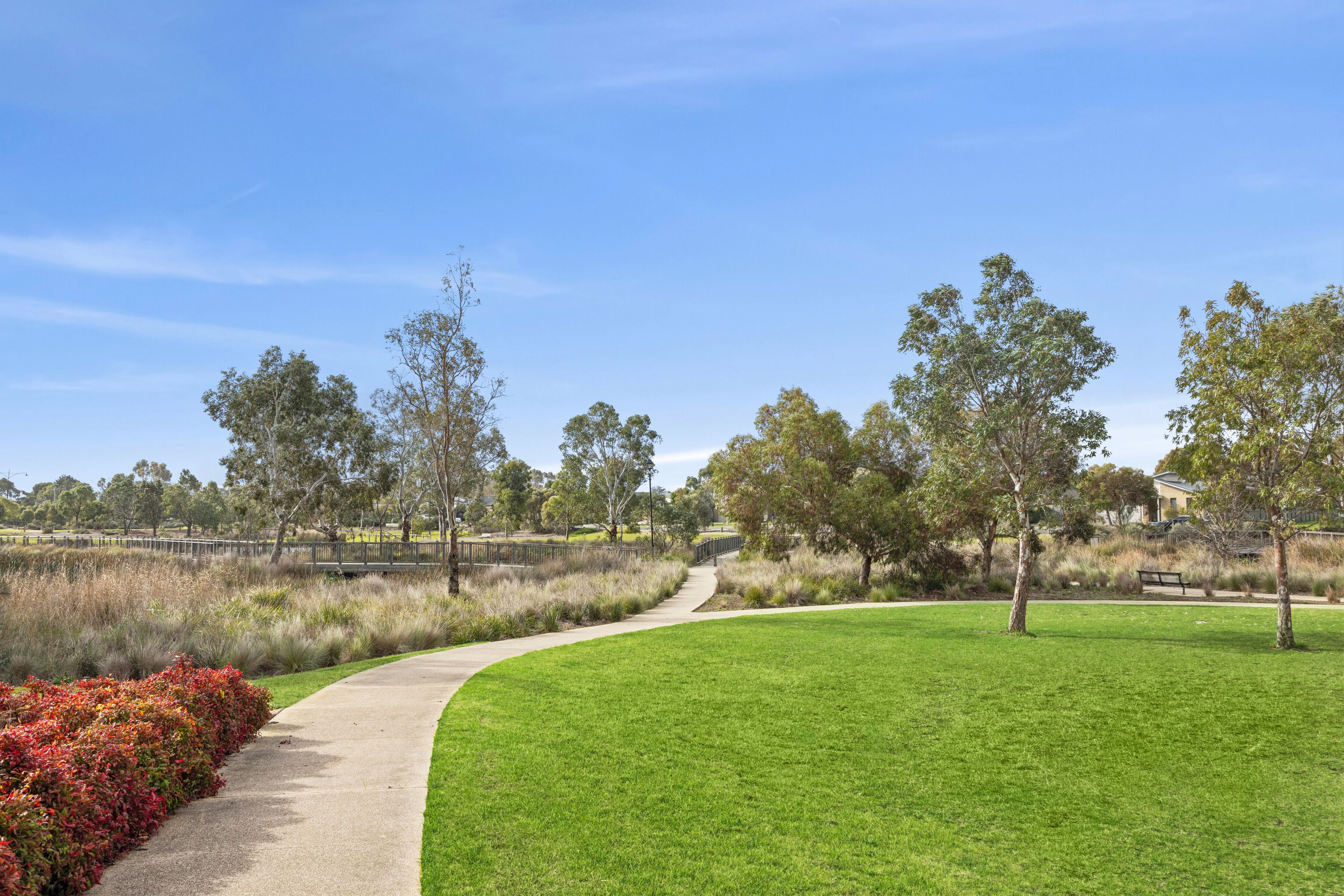 36-38 Lapwing Drive — photo 16 of 20