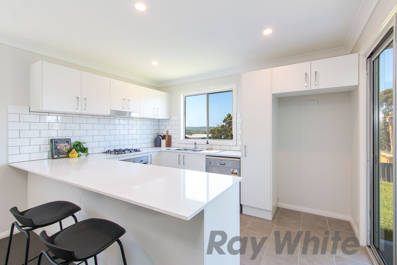 34 Blantyre Street, Macquarie Hills, NSW 2285