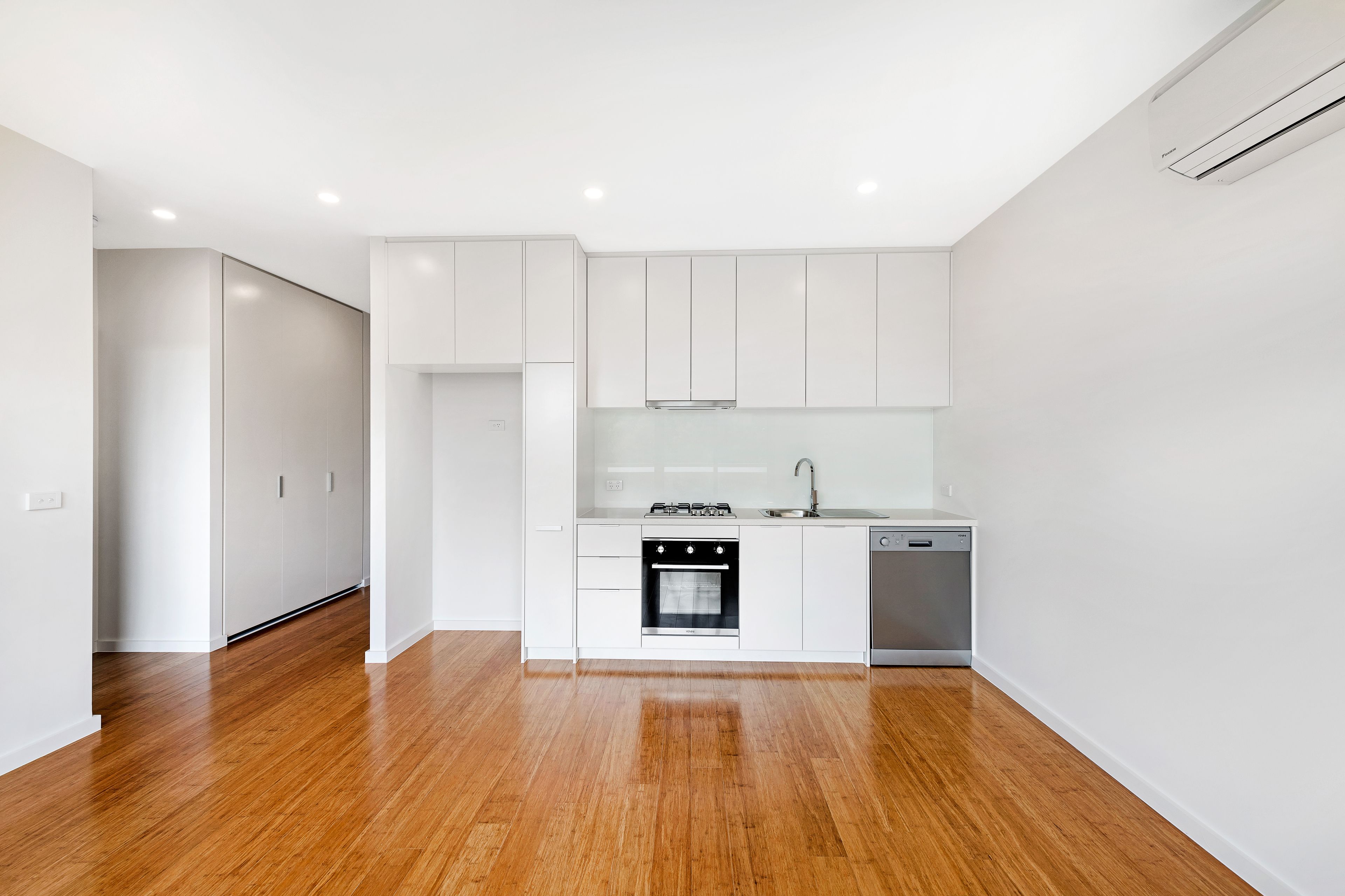 203/1215 Centre Road, Oakleigh South, VIC 3167