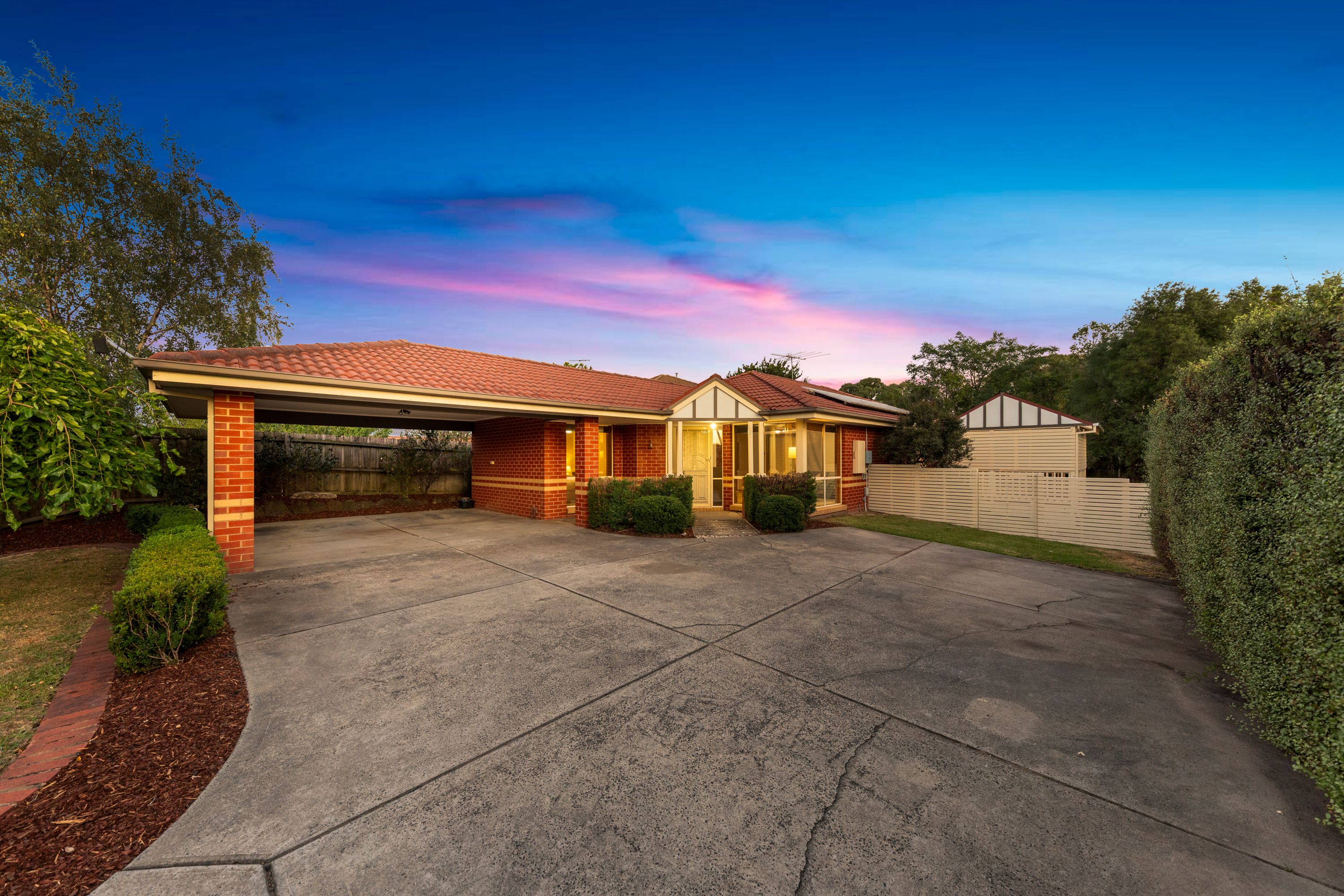 100 Eagle Drive, Pakenham VIC 3810