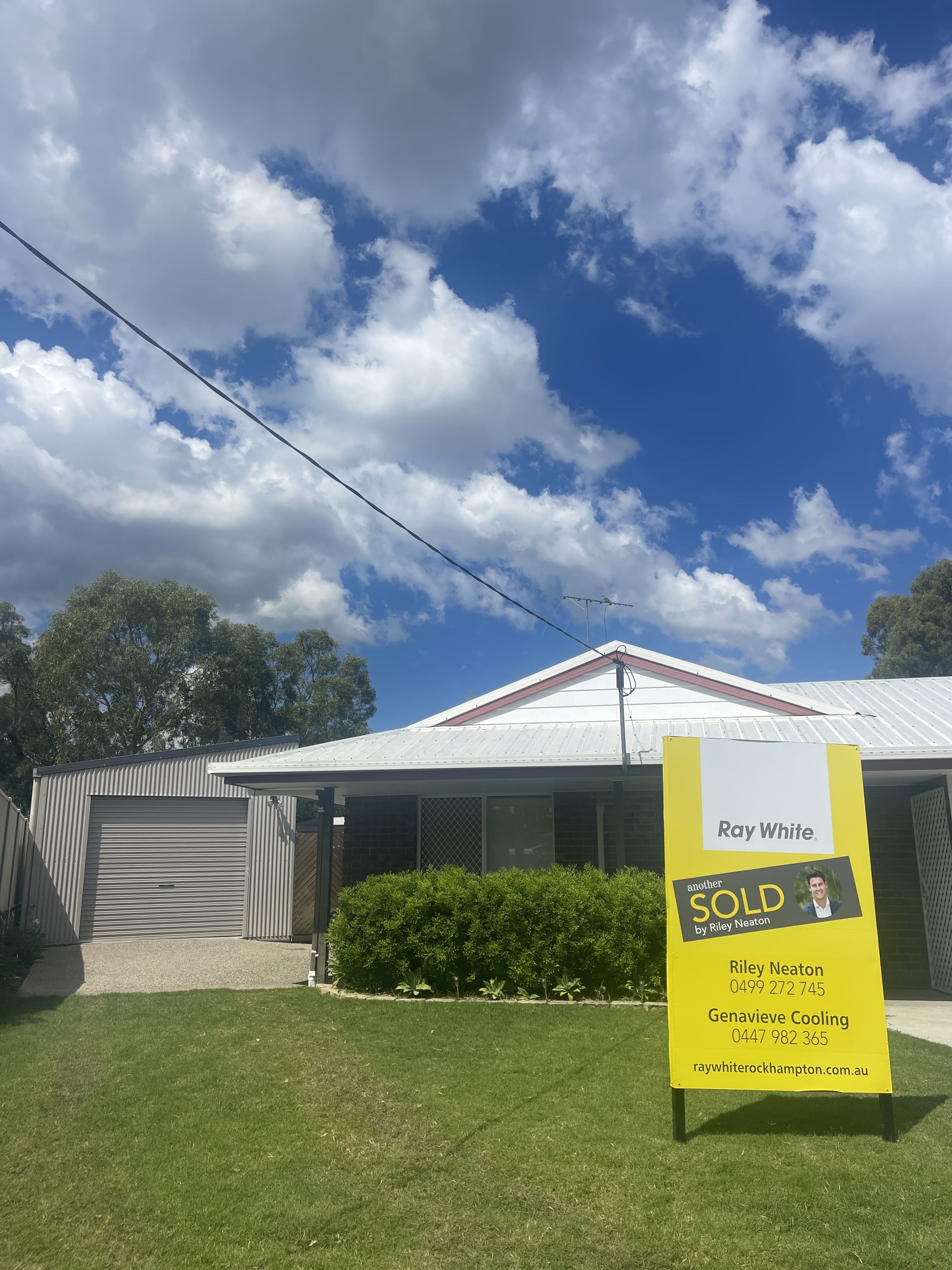11 Kingfisher Parade, Norman Gardens QLD 4701
