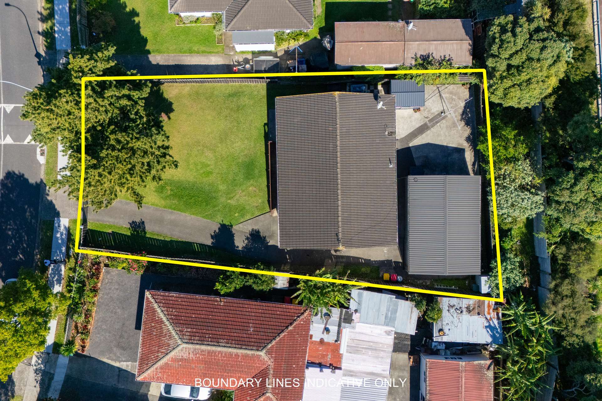 21 Staverton Crescent photo 3