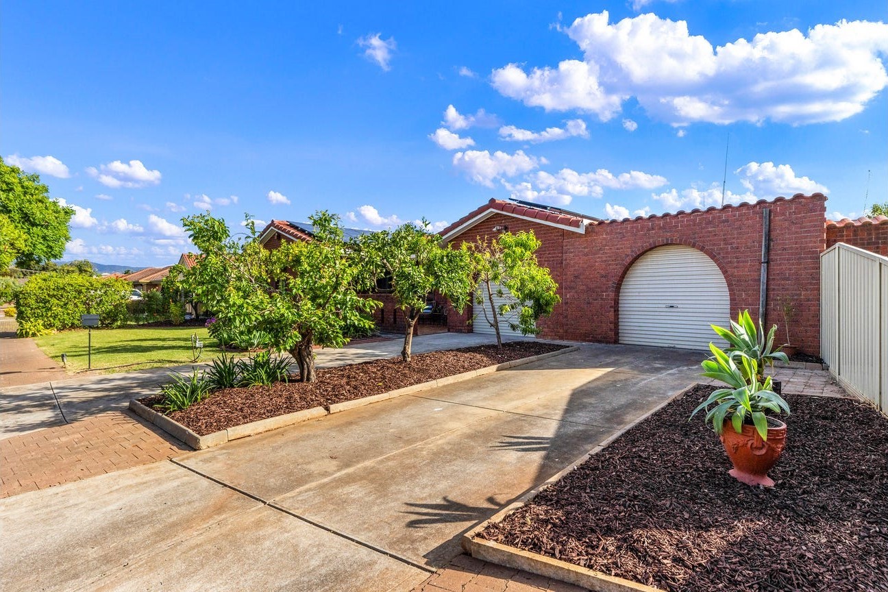 6 Church Place, Campbelltown, SA 5074