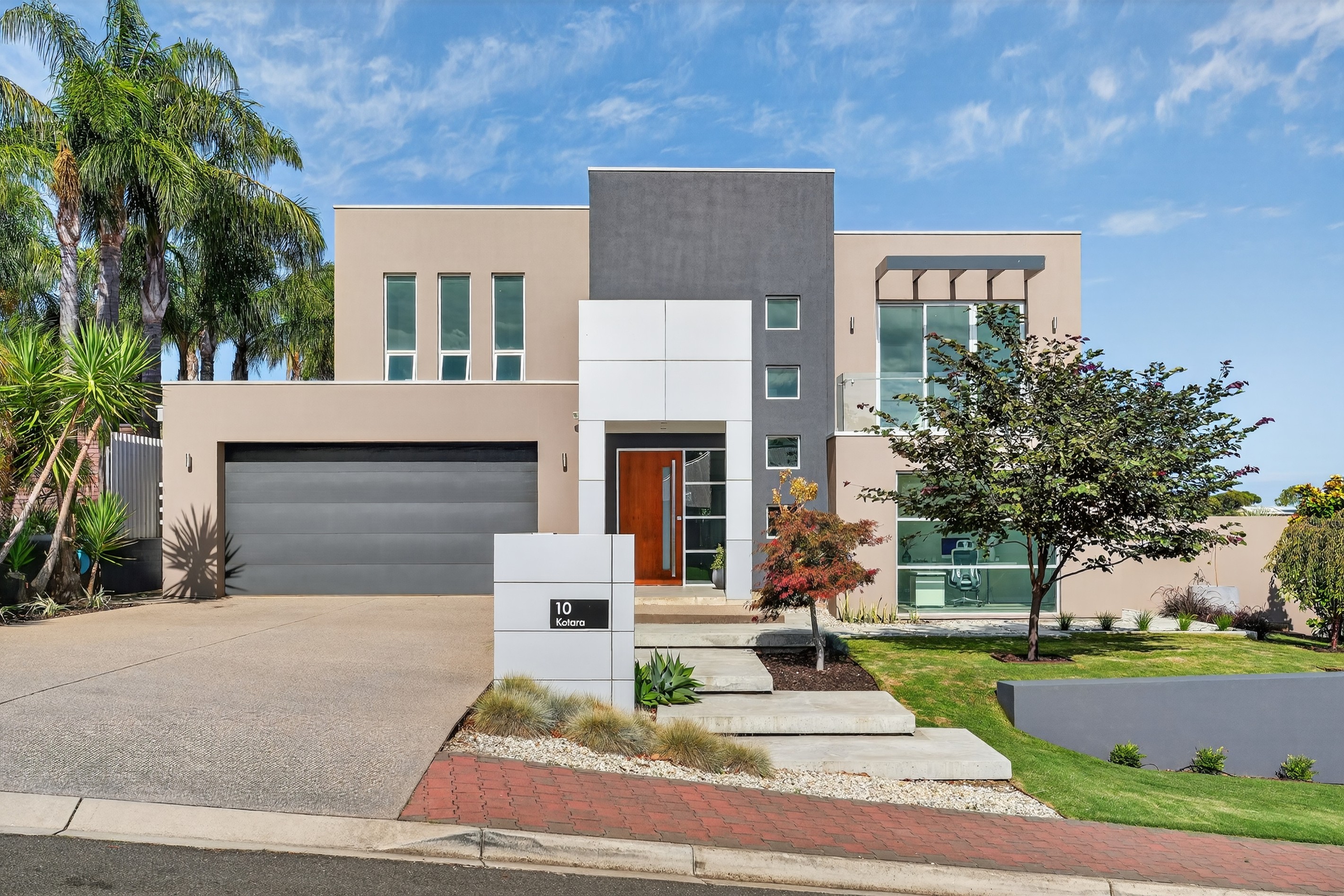 10 Kotara Drive, Greenwith, SA 5125