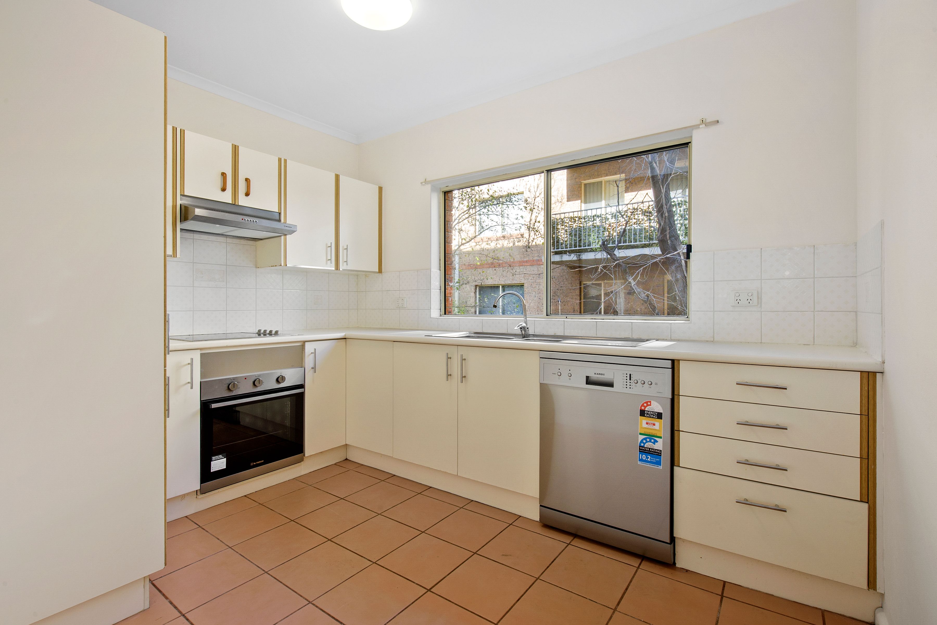2/64 Albert Street, Hornsby, NSW 2077