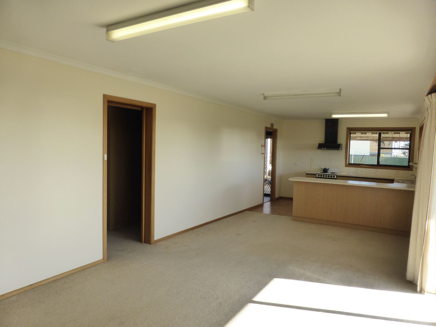 68 Bayview Road — photo 6 of 11