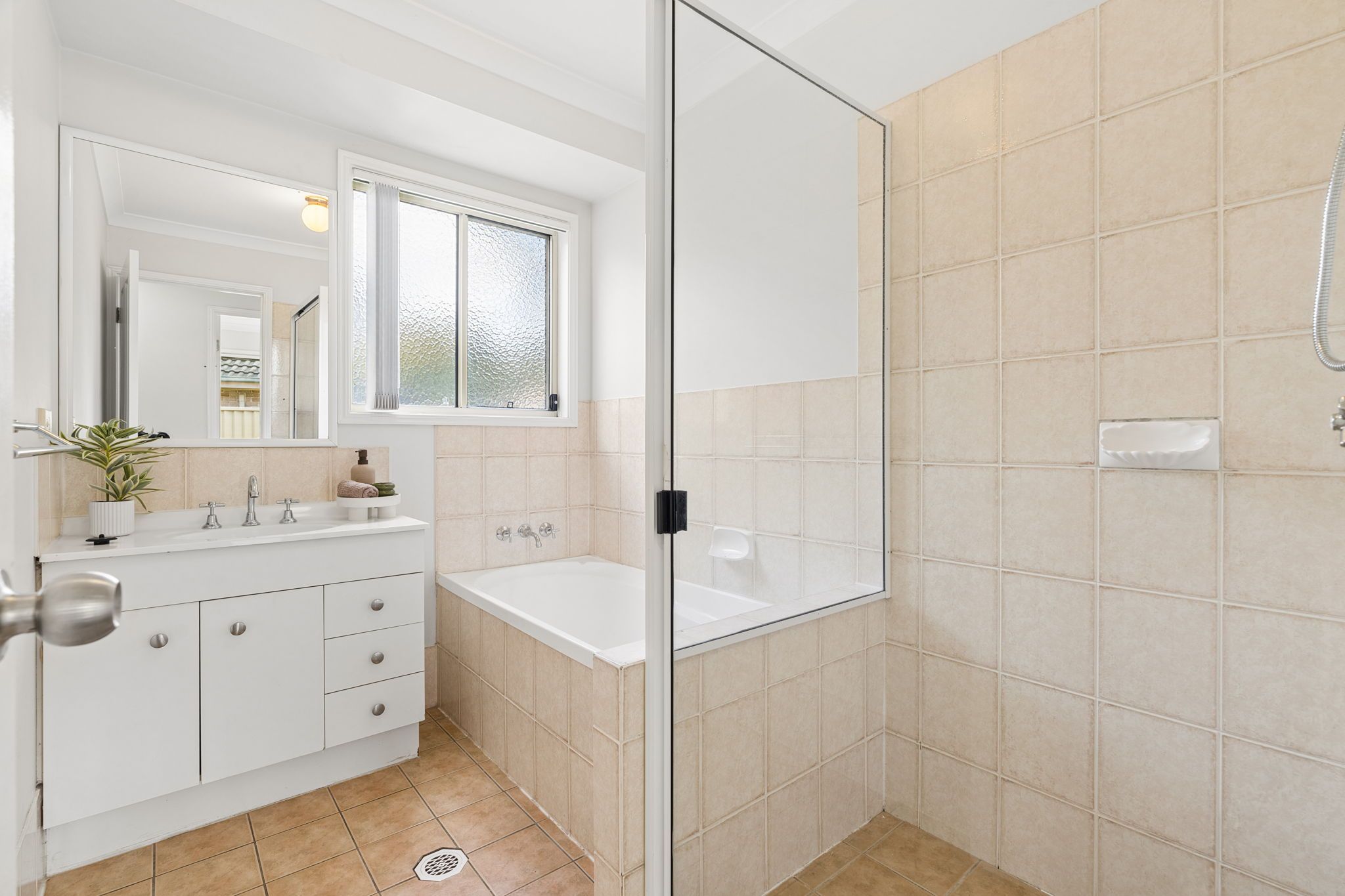 35 Billabong Drive — photo 9 of 17