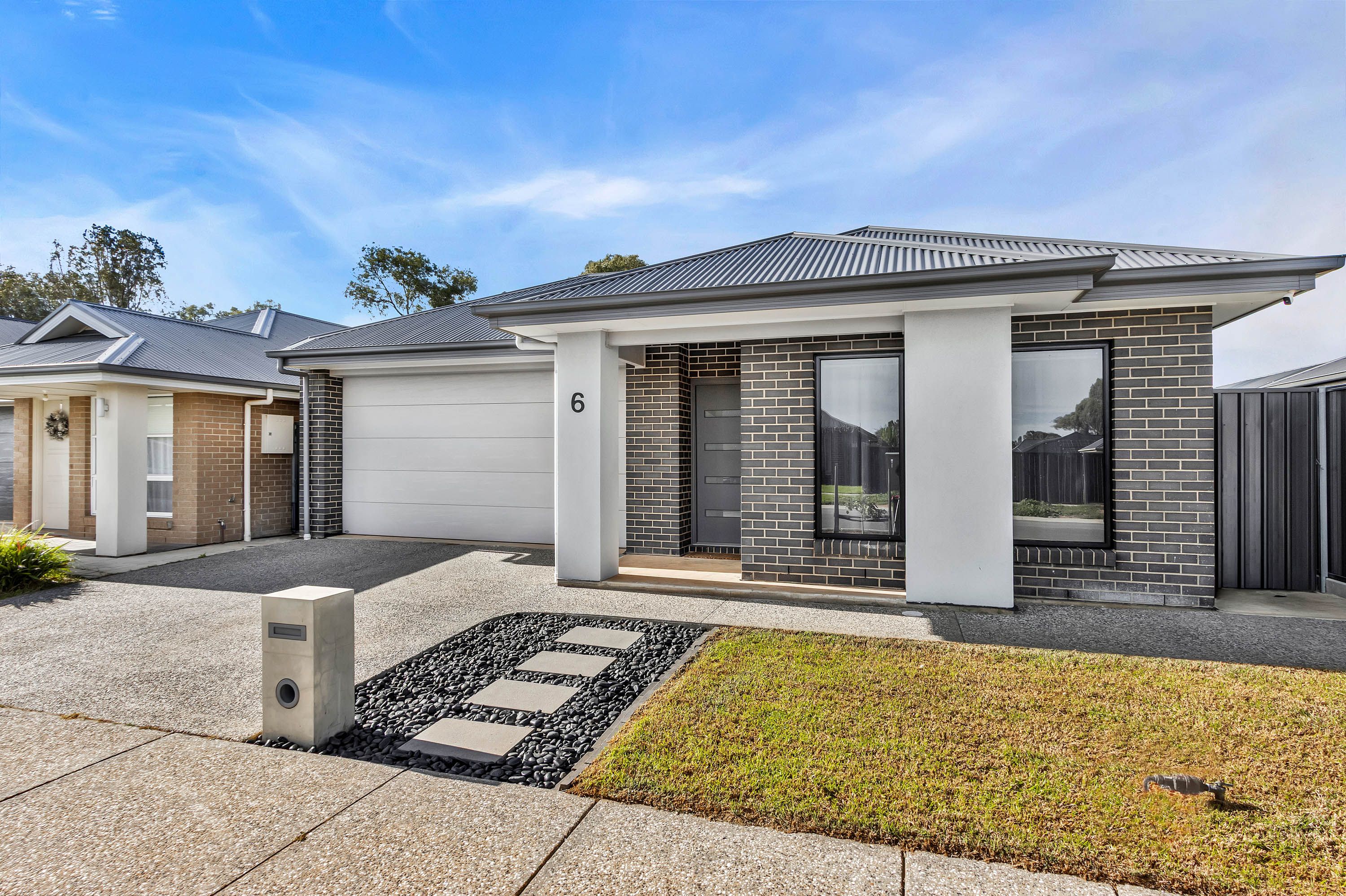 6 Frome Road — photo 4 of 23