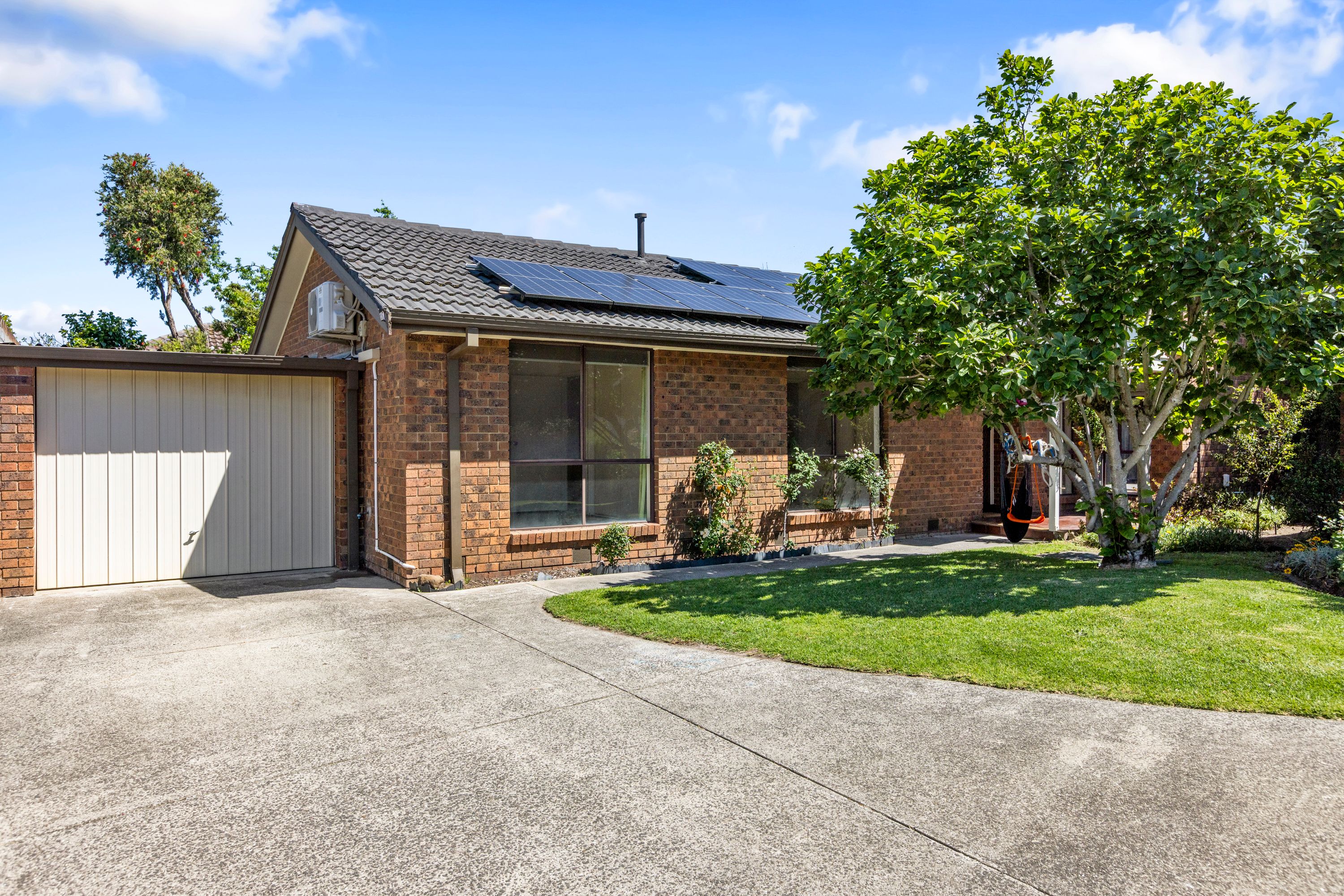 12/30 Maroo Street — photo from Ray White Mount Waverley