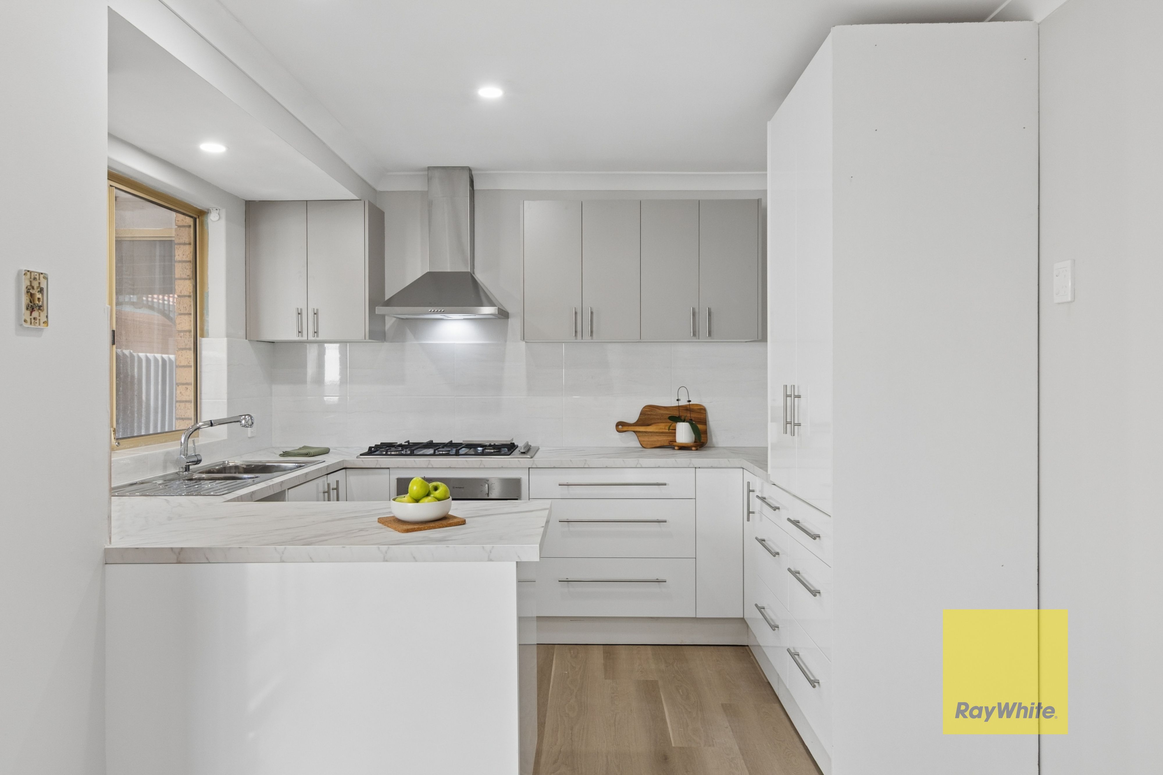 2/62 Smith Street — photo 5 of 24