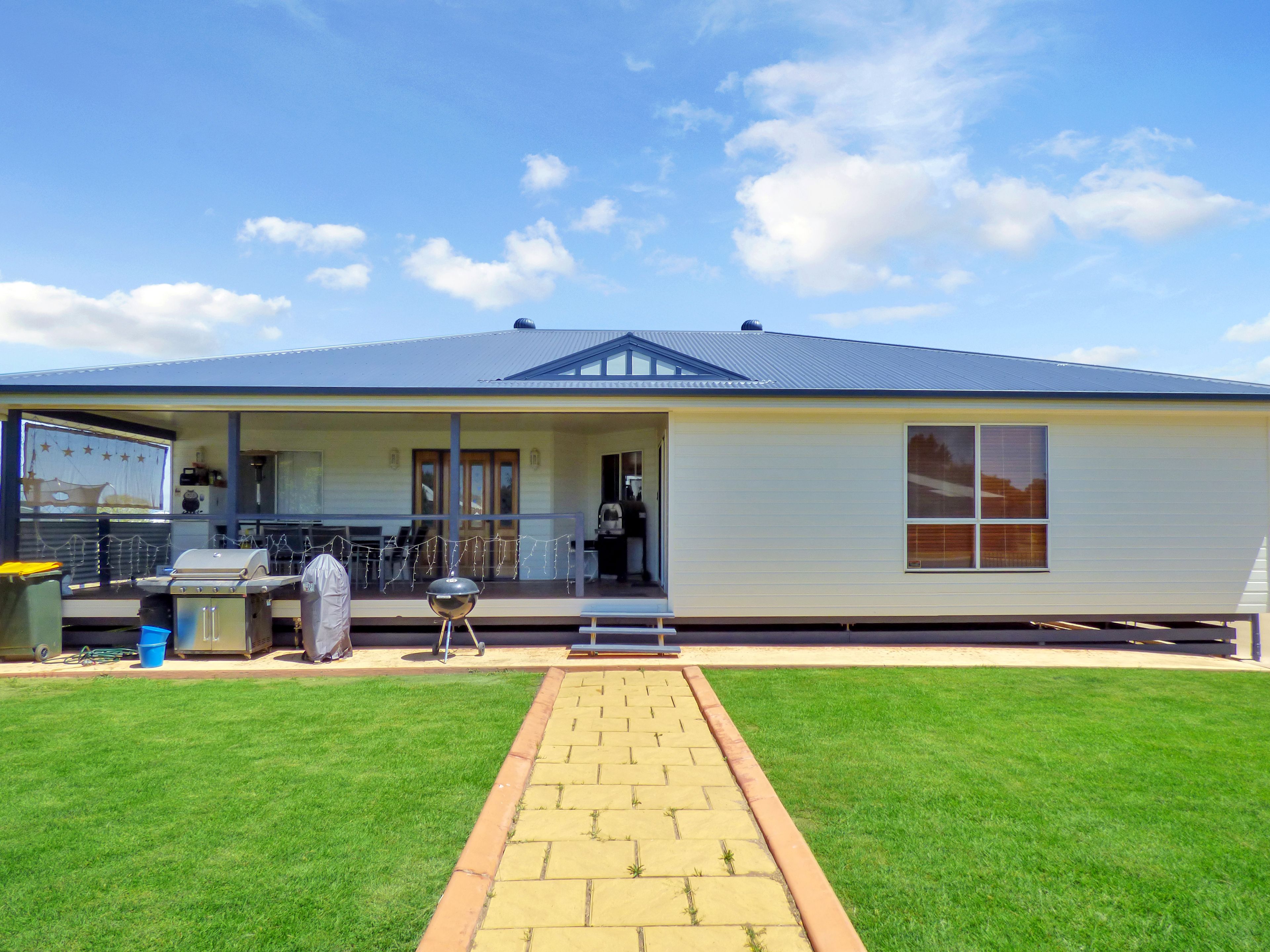 16 Karalee Court, Roma QLD 4455