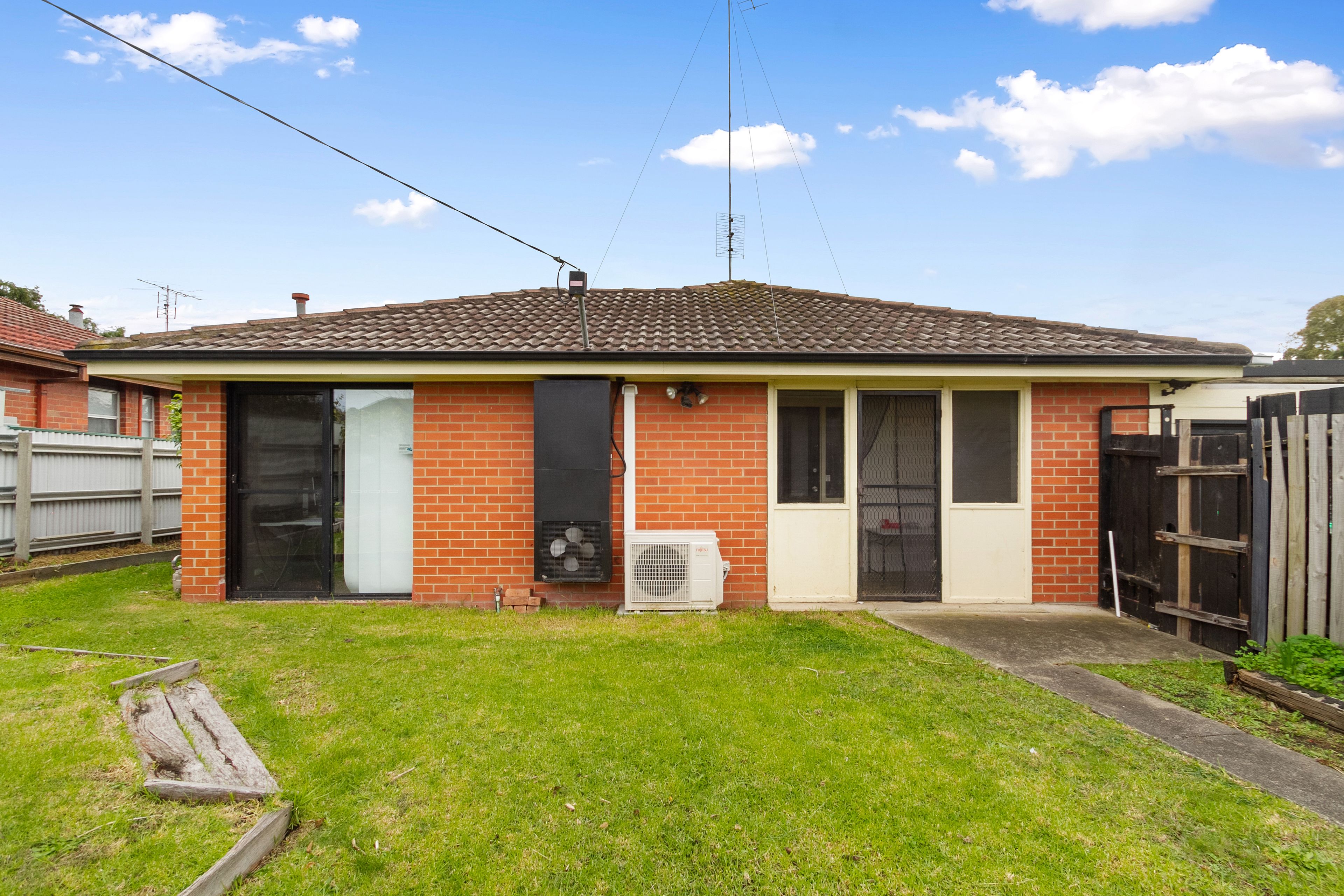 19 Hawthorn Crescent, Churchill VIC 3842