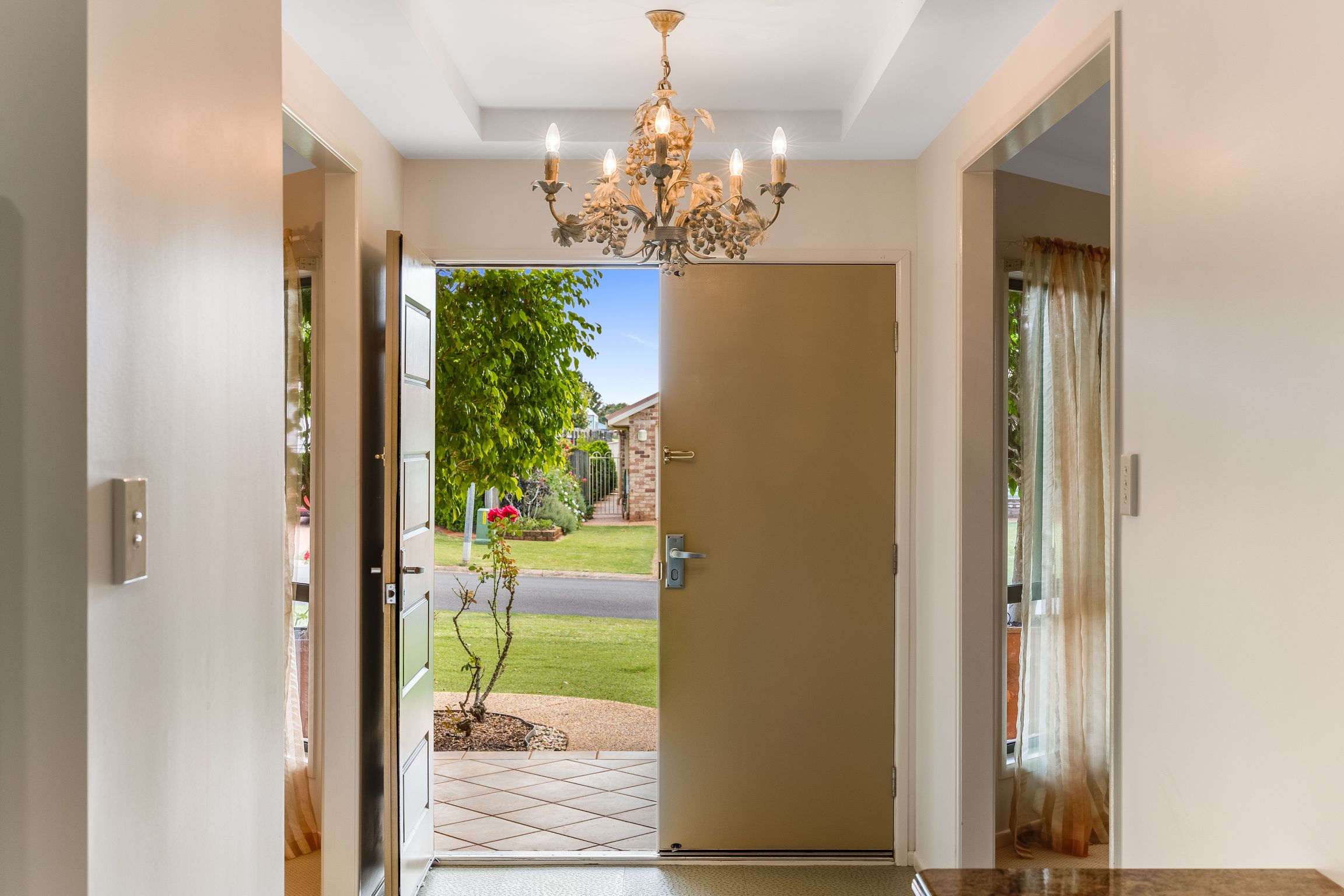 4 Holt Street, Middle Ridge, QLD 4350
