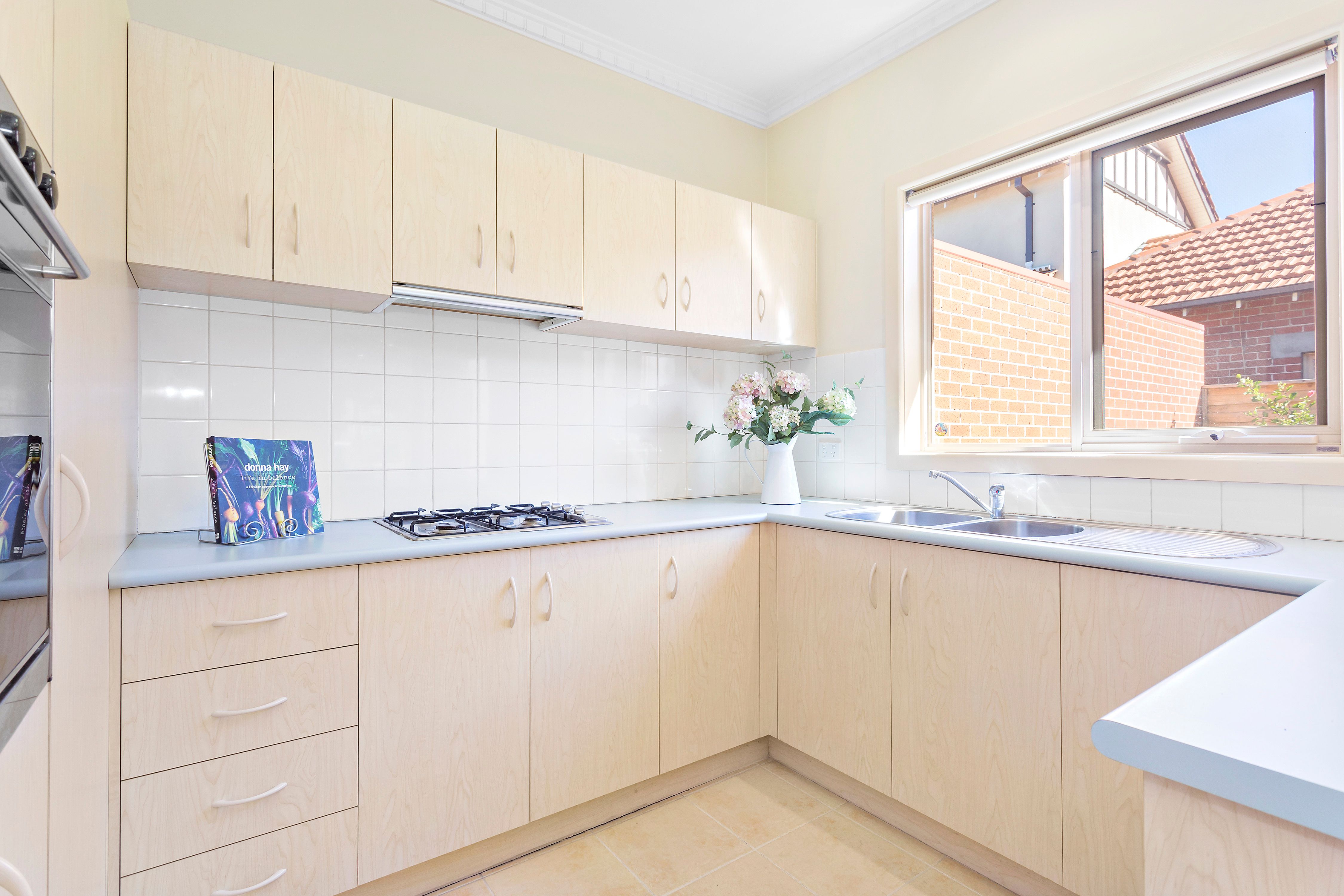 1/49 Latrobe Street, Hughesdale, VIC 3166