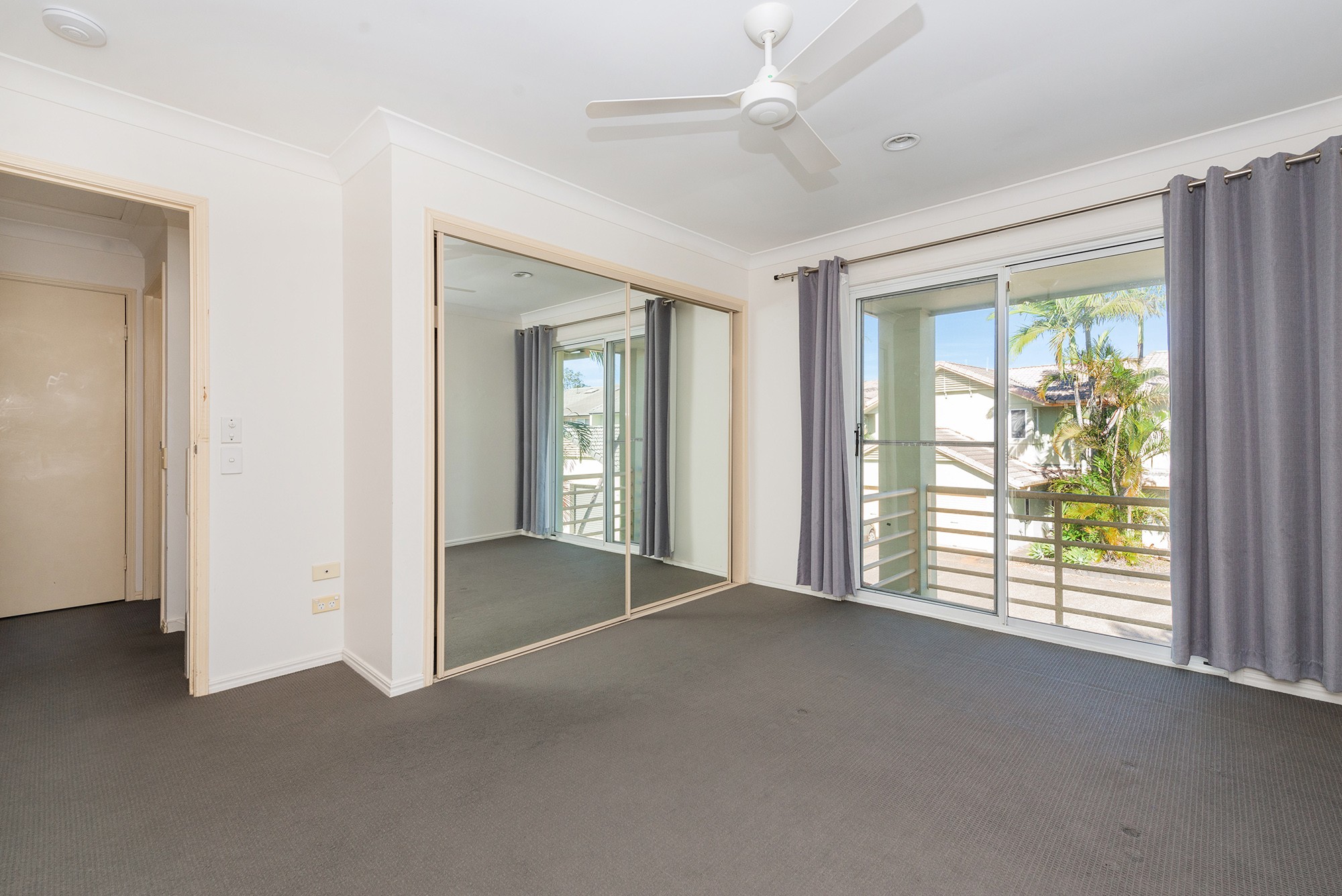 90/215 Cottesloe Drive, Mermaid Waters, QLD 4218