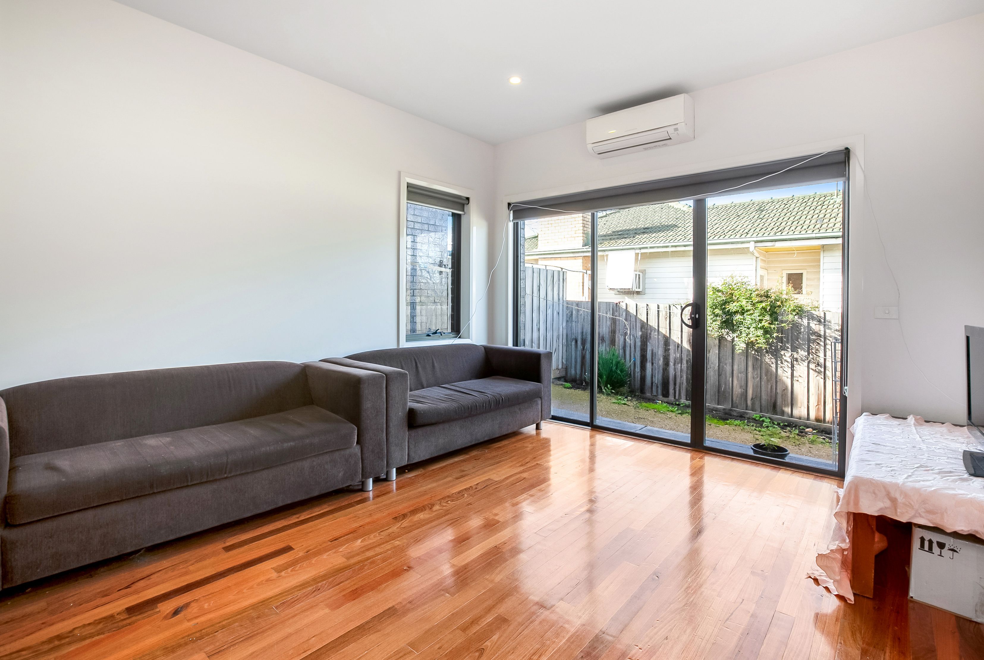 2/101 Purinuan Road, Reservoir, VIC 3073