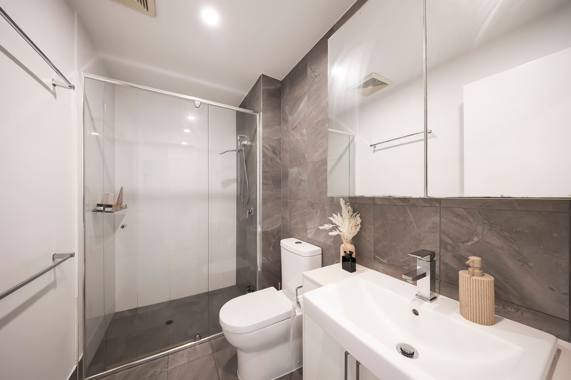 Prime New Farm Position, Exceptional Value — photo 10 of 12