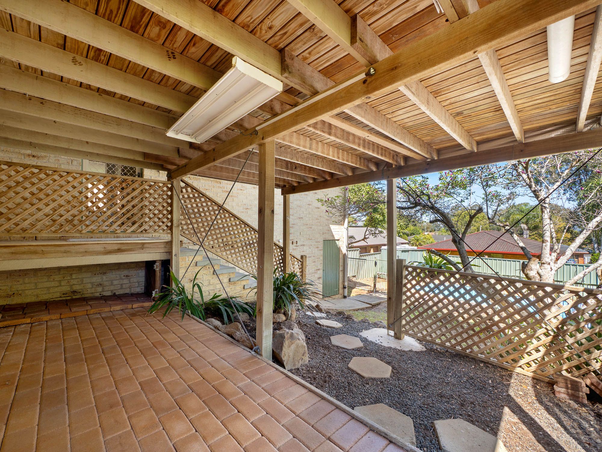 27 Kruseana Avenue — photo 16 of 18