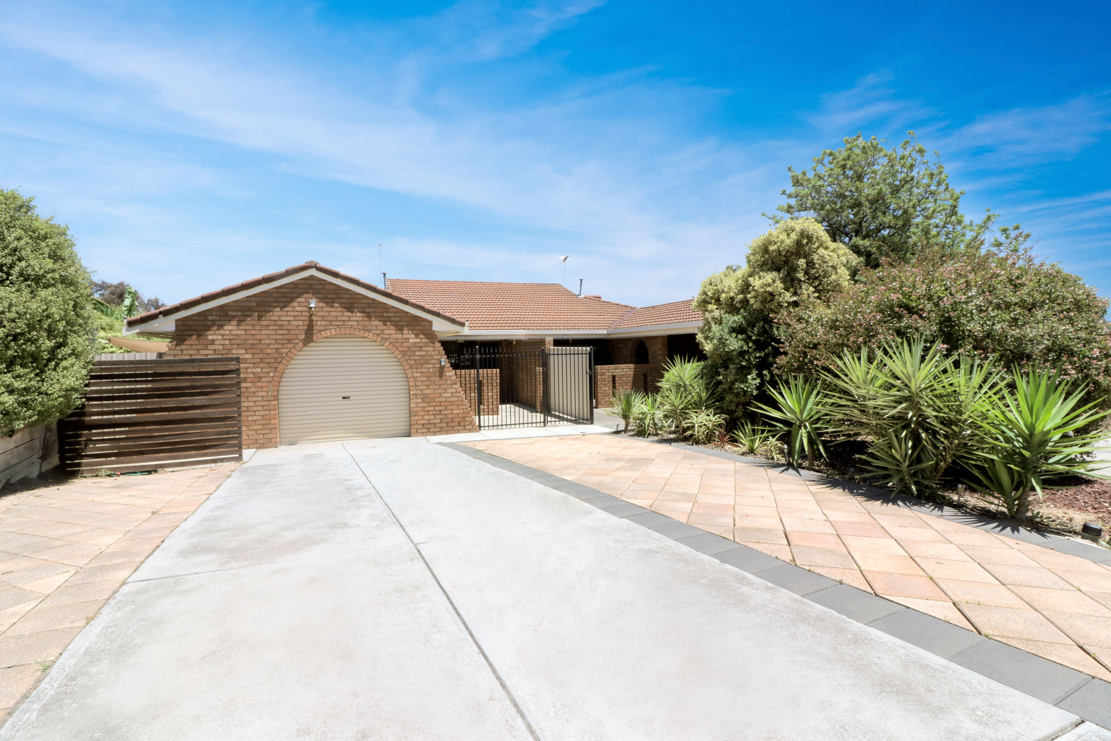 1/7 Kolwes Crescent, Redwood Park, SA 5097