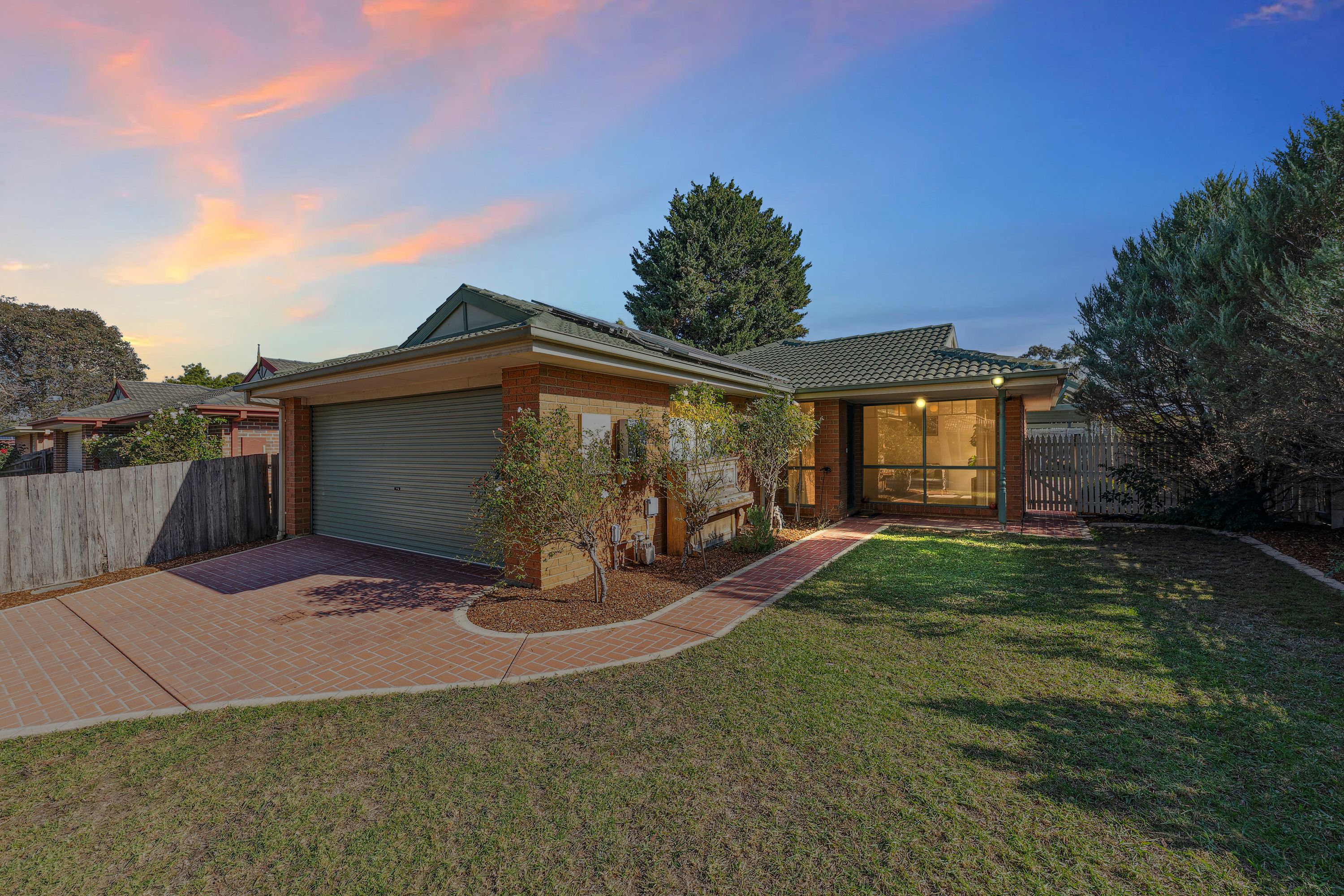 25 Pommel Street, Pakenham VIC 3810