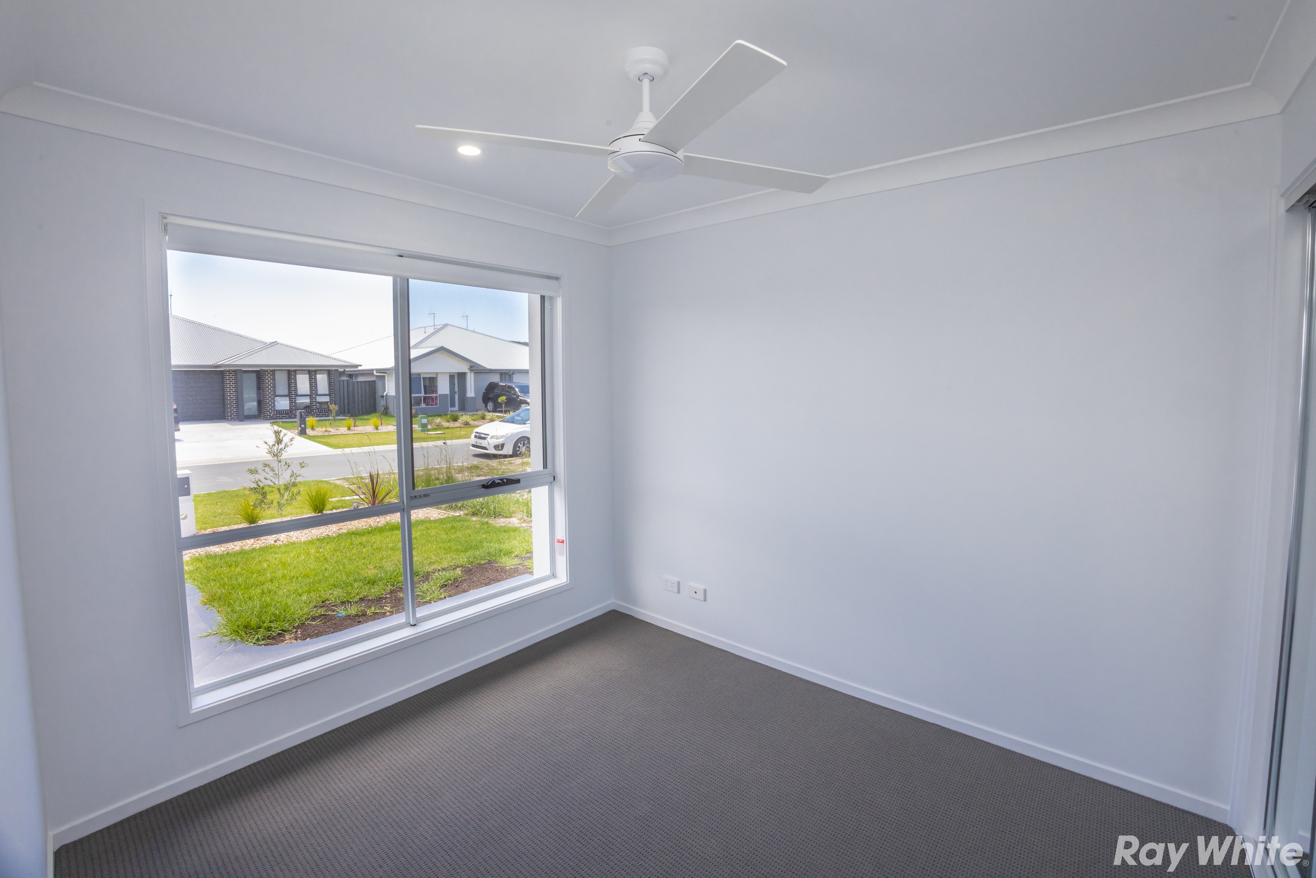 2/5 Algona Road, Forster, NSW 2428