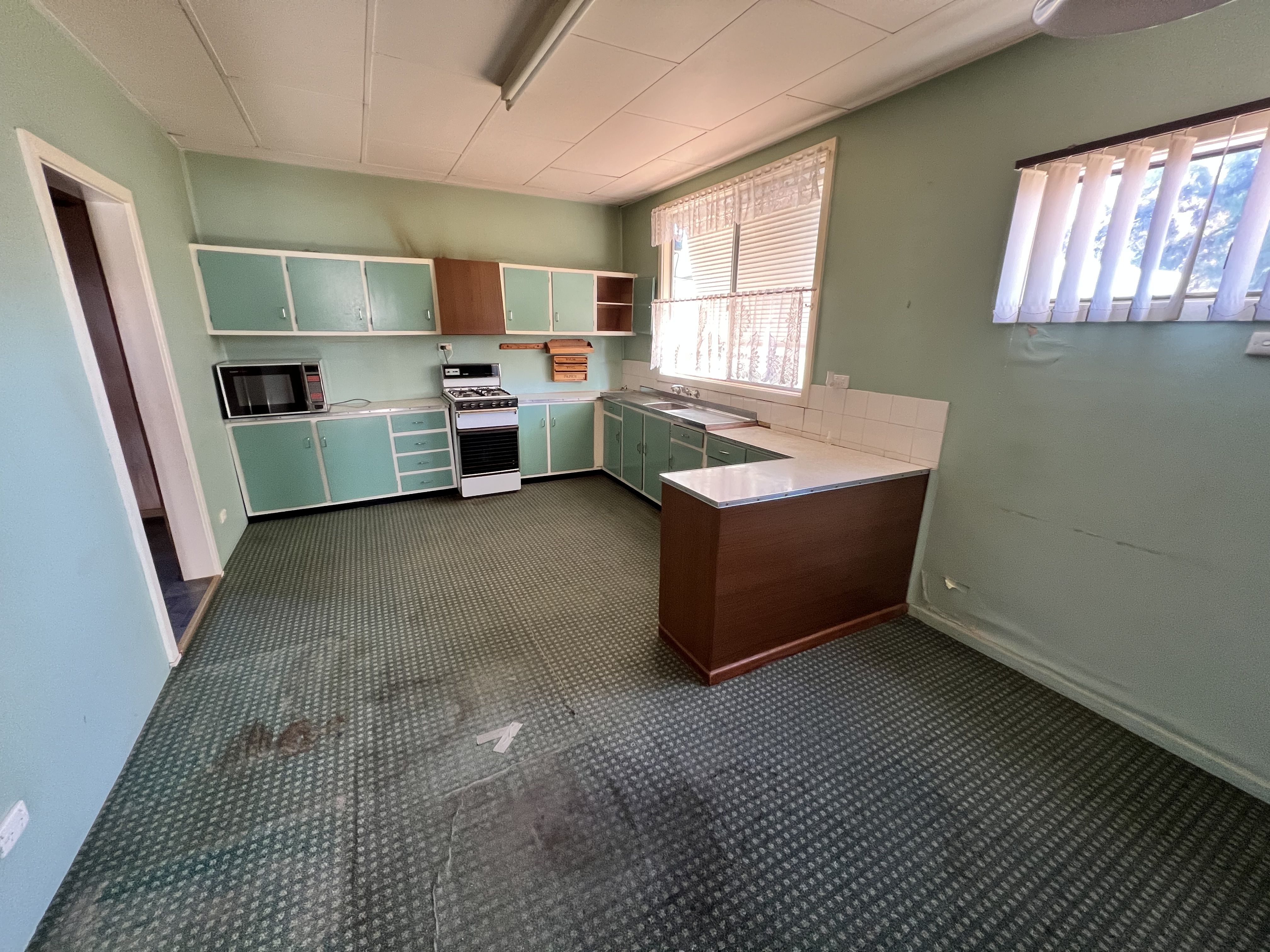122 Wills Street — photo 7 of 12