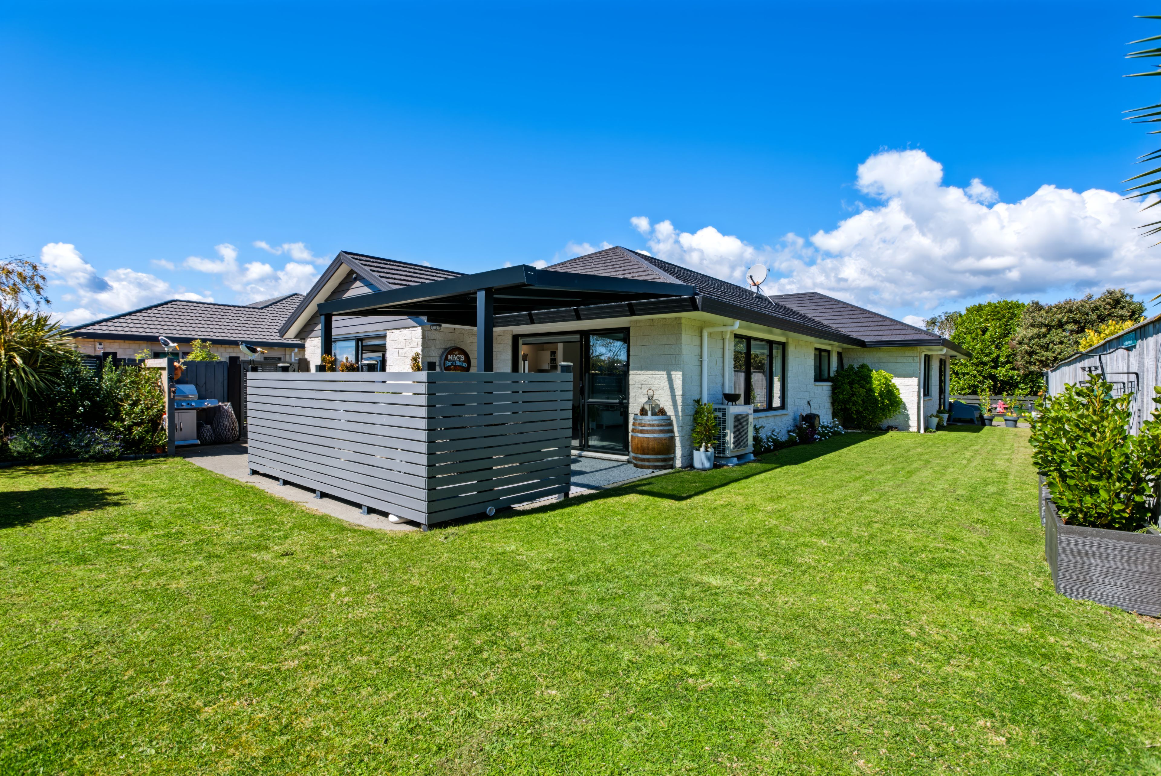 84 The Drive, Paraparaumu Beach, Kapiti Coast District