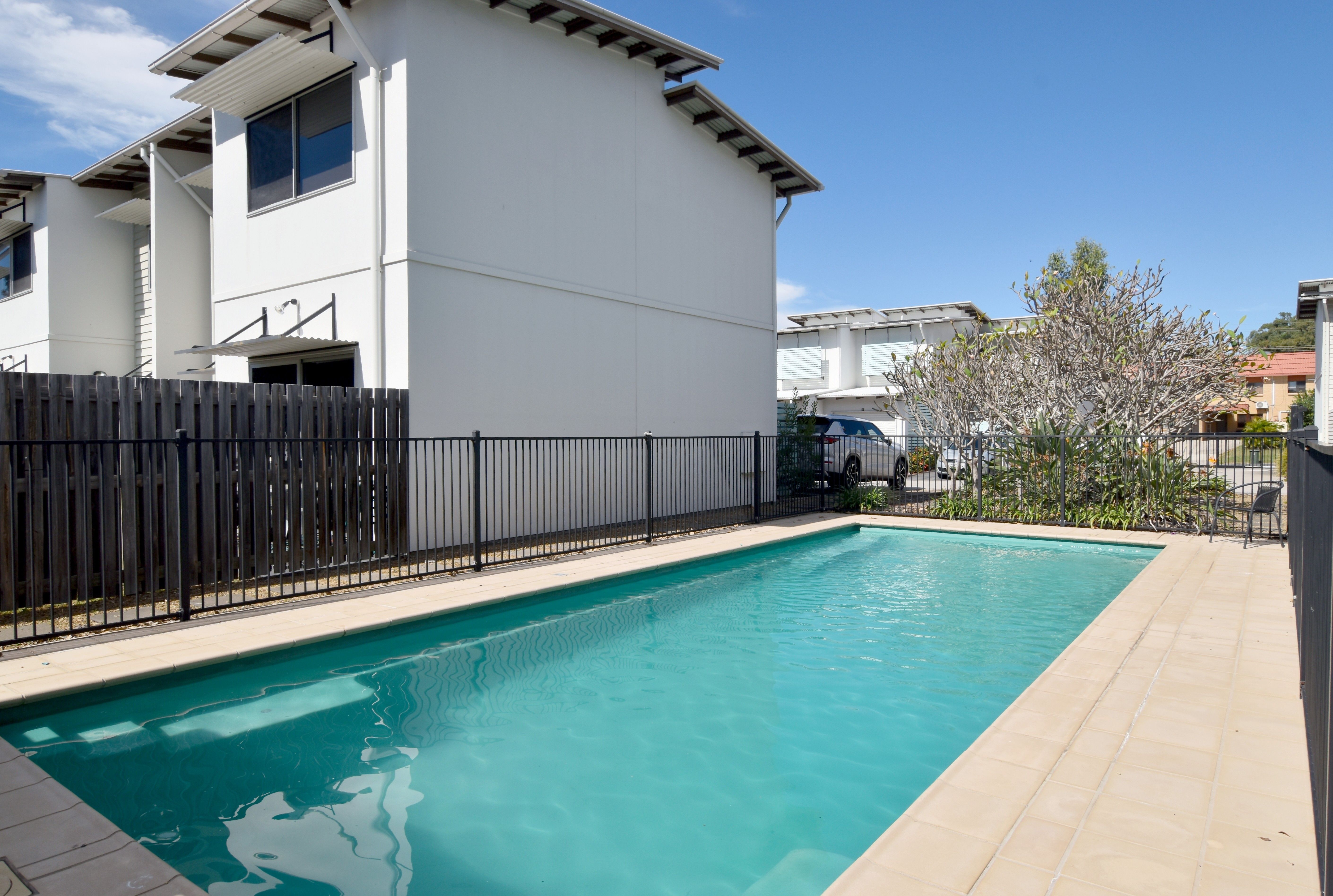 2/10 Nothling Street, New Auckland, QLD 4680