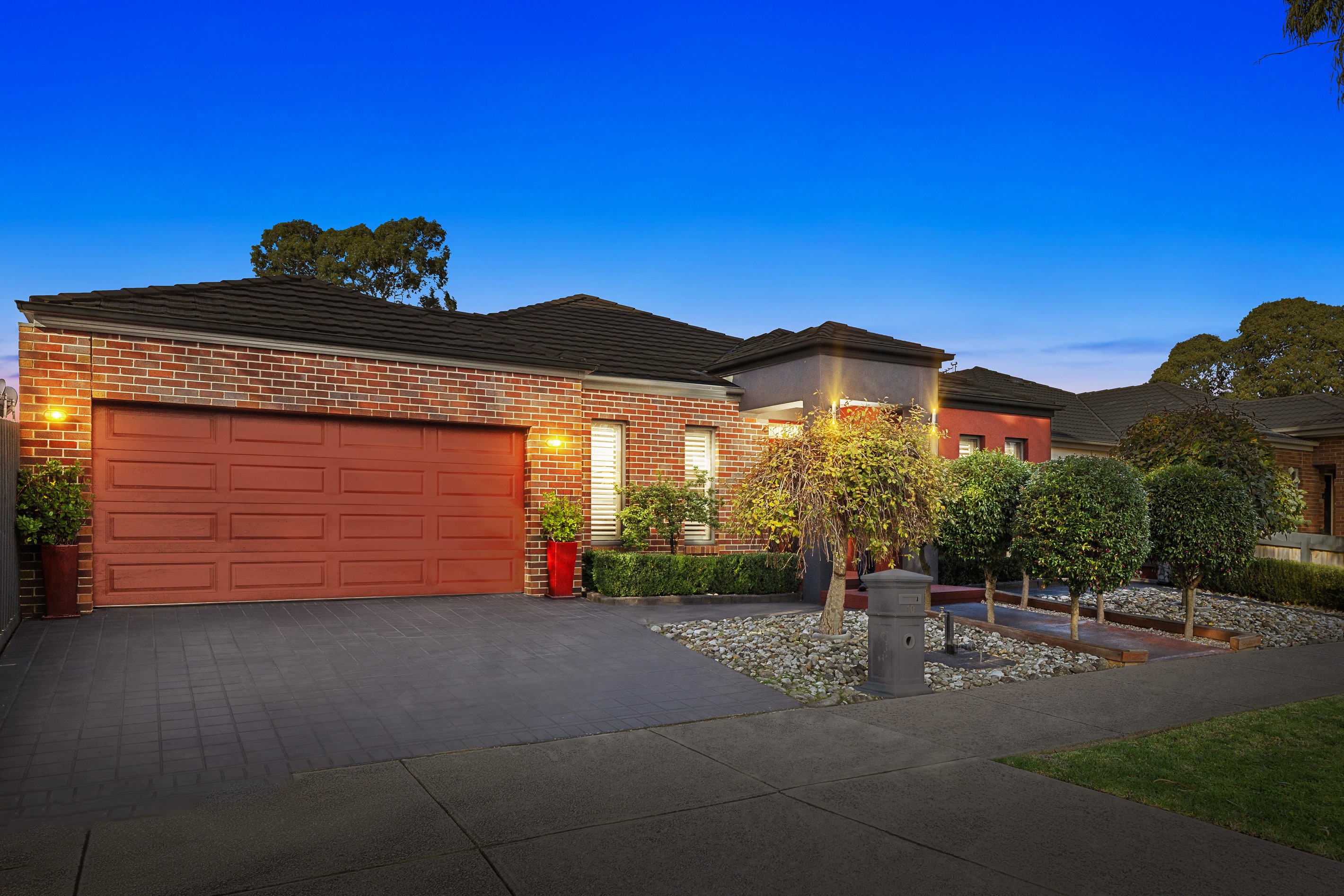 10 Chandler Drive, South Morang, VIC 3752
