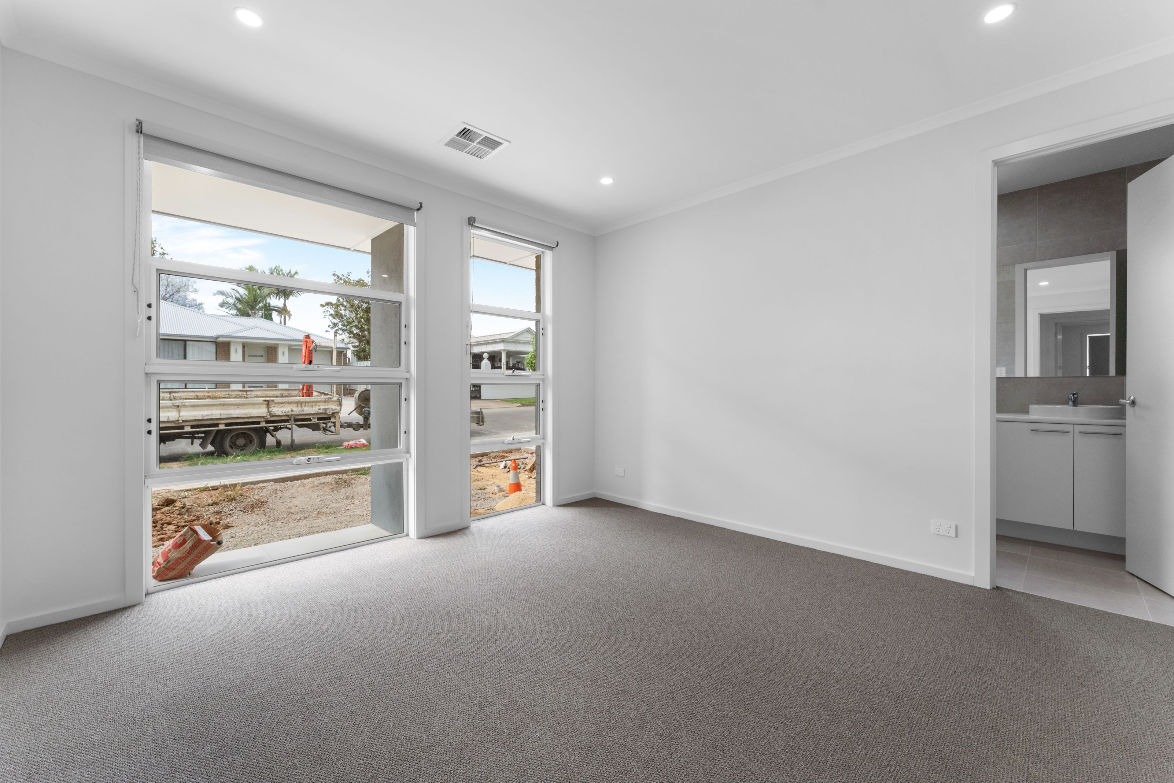 35 Murray Avenue — photo 8 of 16