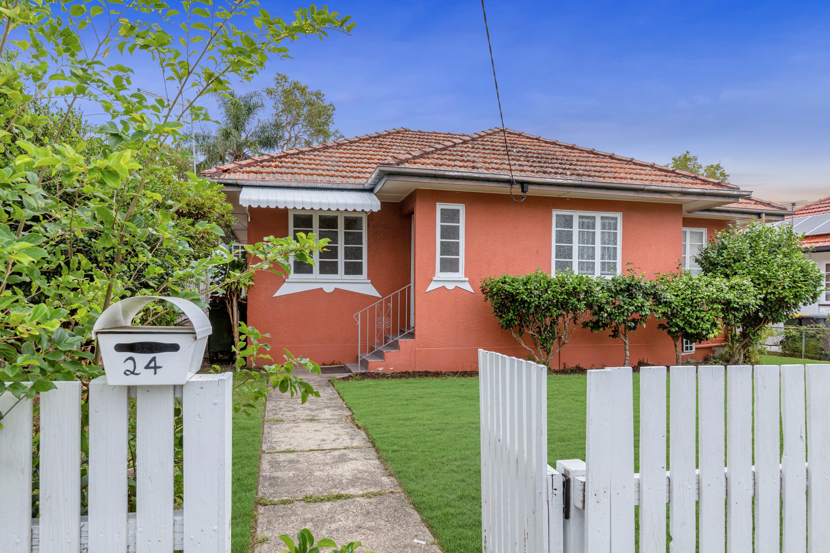 24 Edinburgh Castle Road, Kedron, QLD 4031