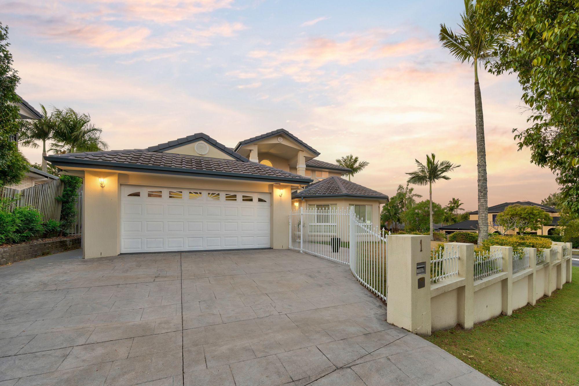 1 Cumberland Place, Parkinson, QLD 4115