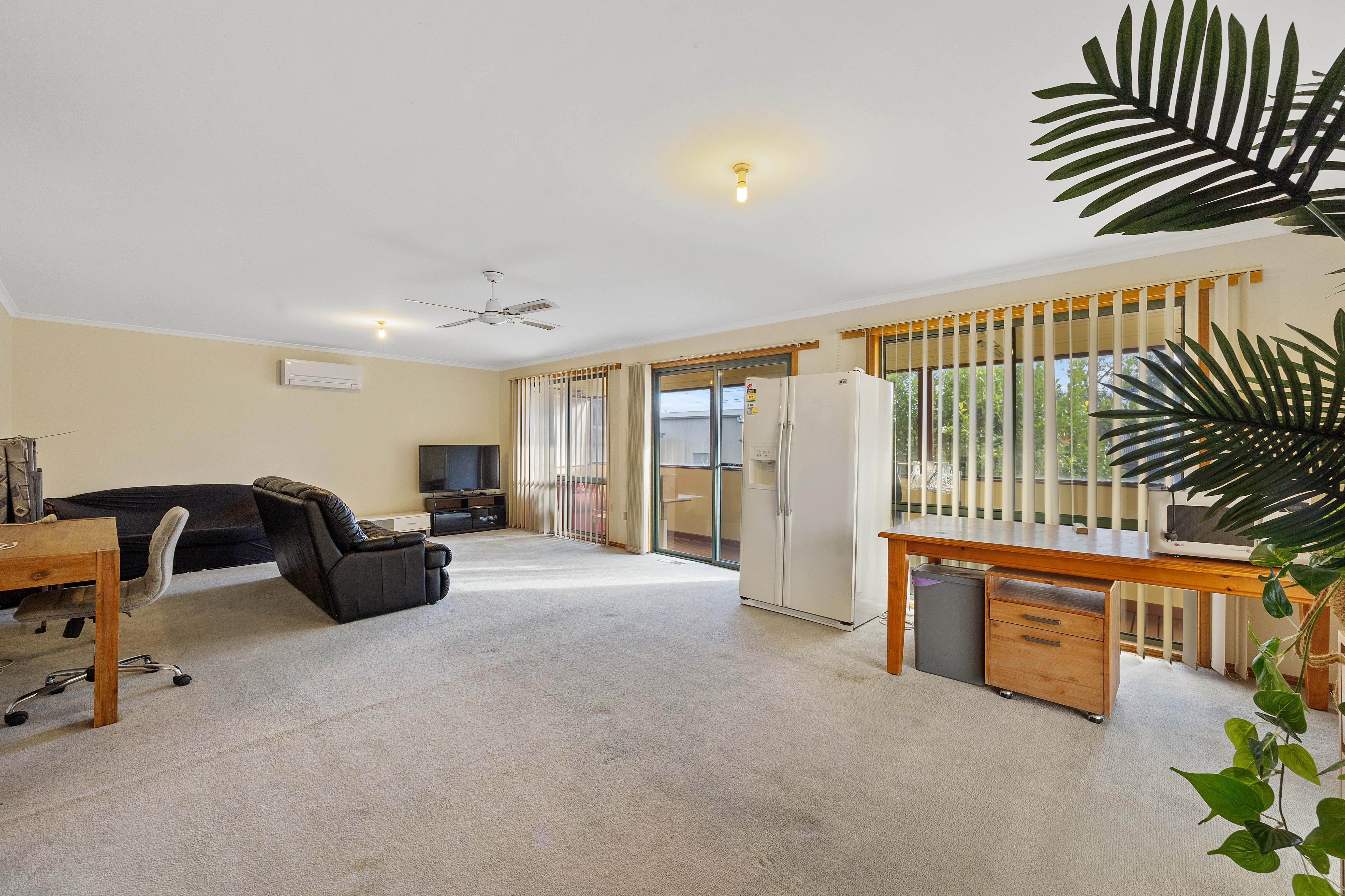 100 Hagelthorn Street — photo 9 of 14
