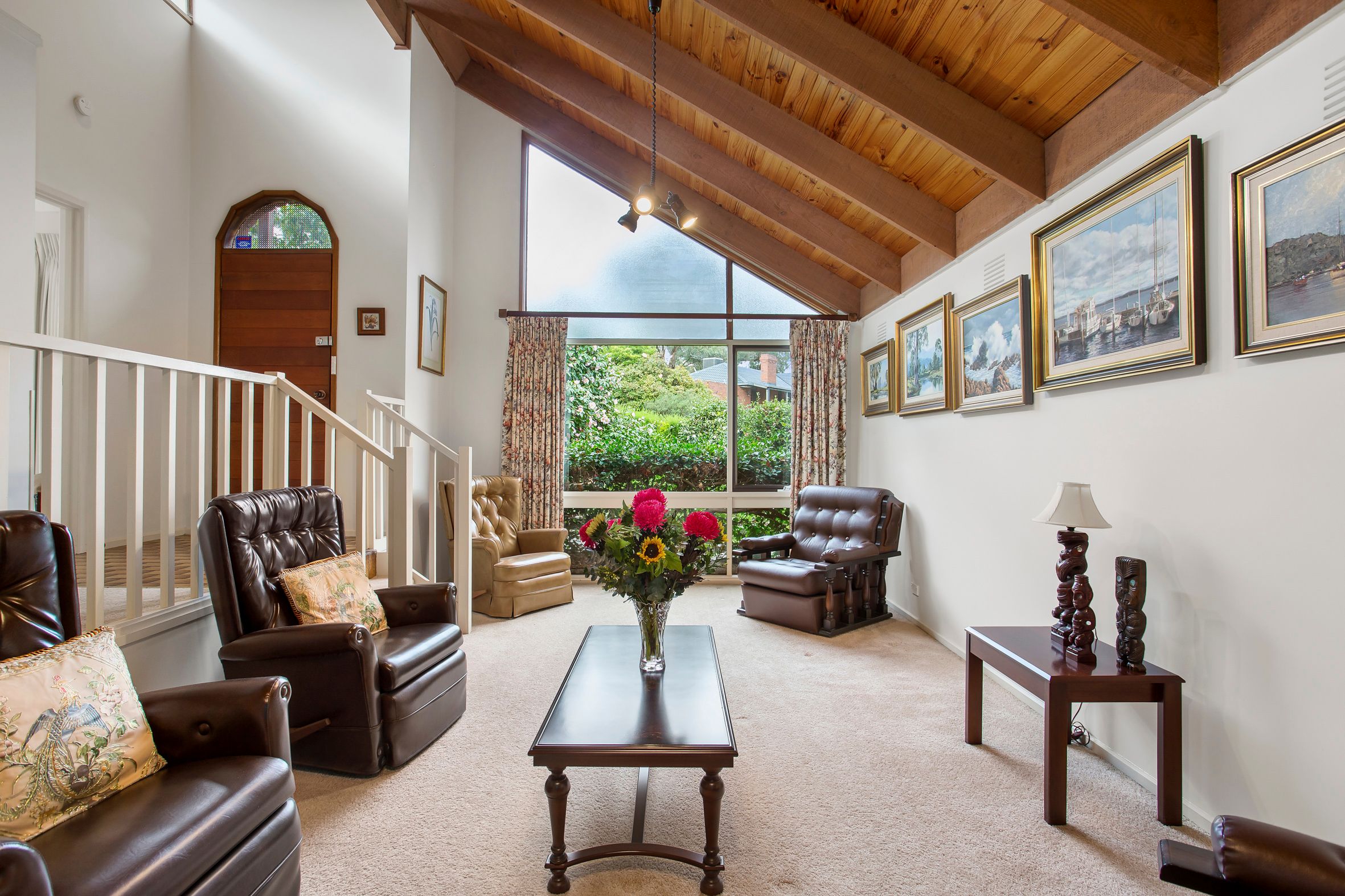 39 Dunbarton Drive, Eltham North, VIC 3095