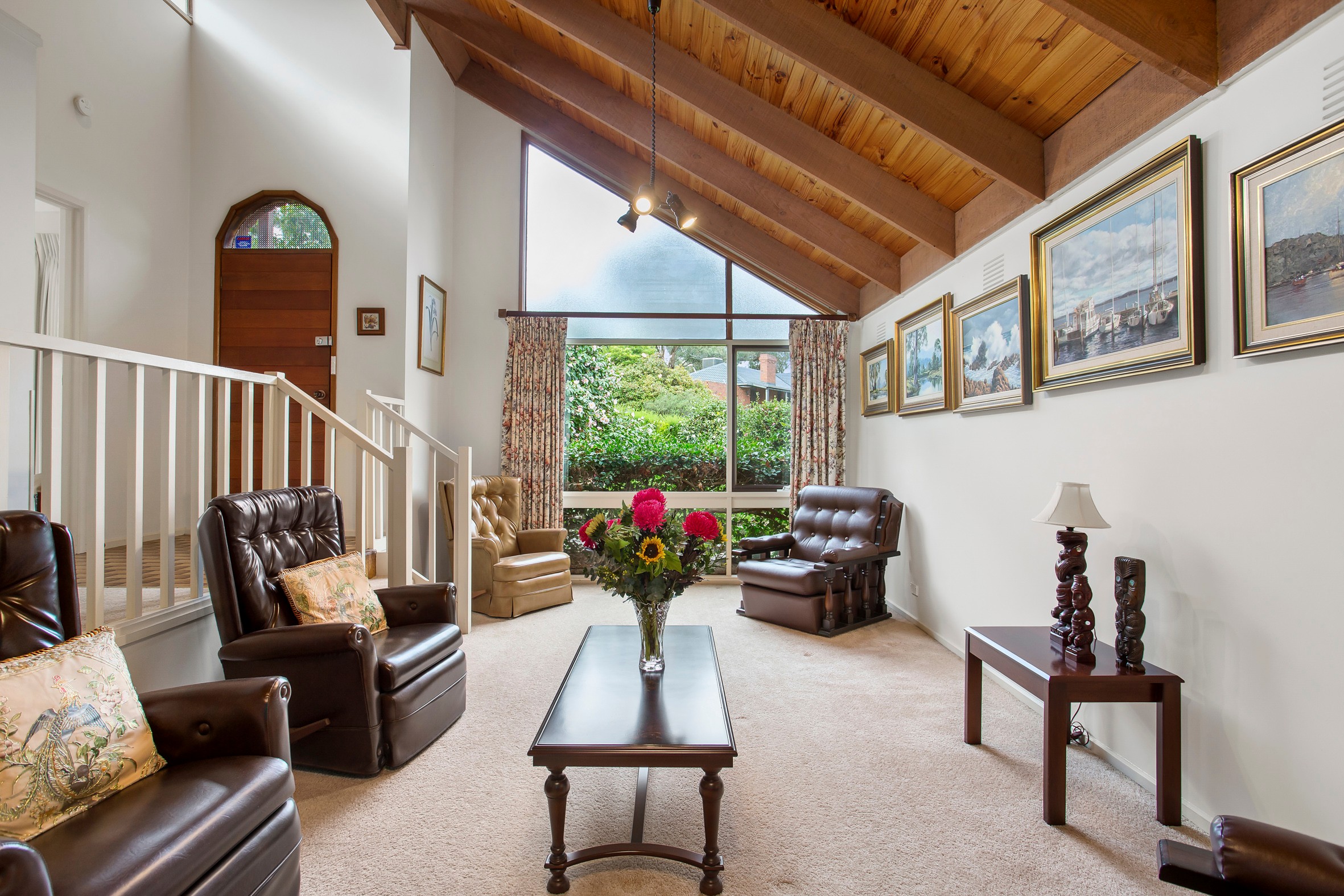 39 Dunbarton Drive, Eltham North, VIC 3095