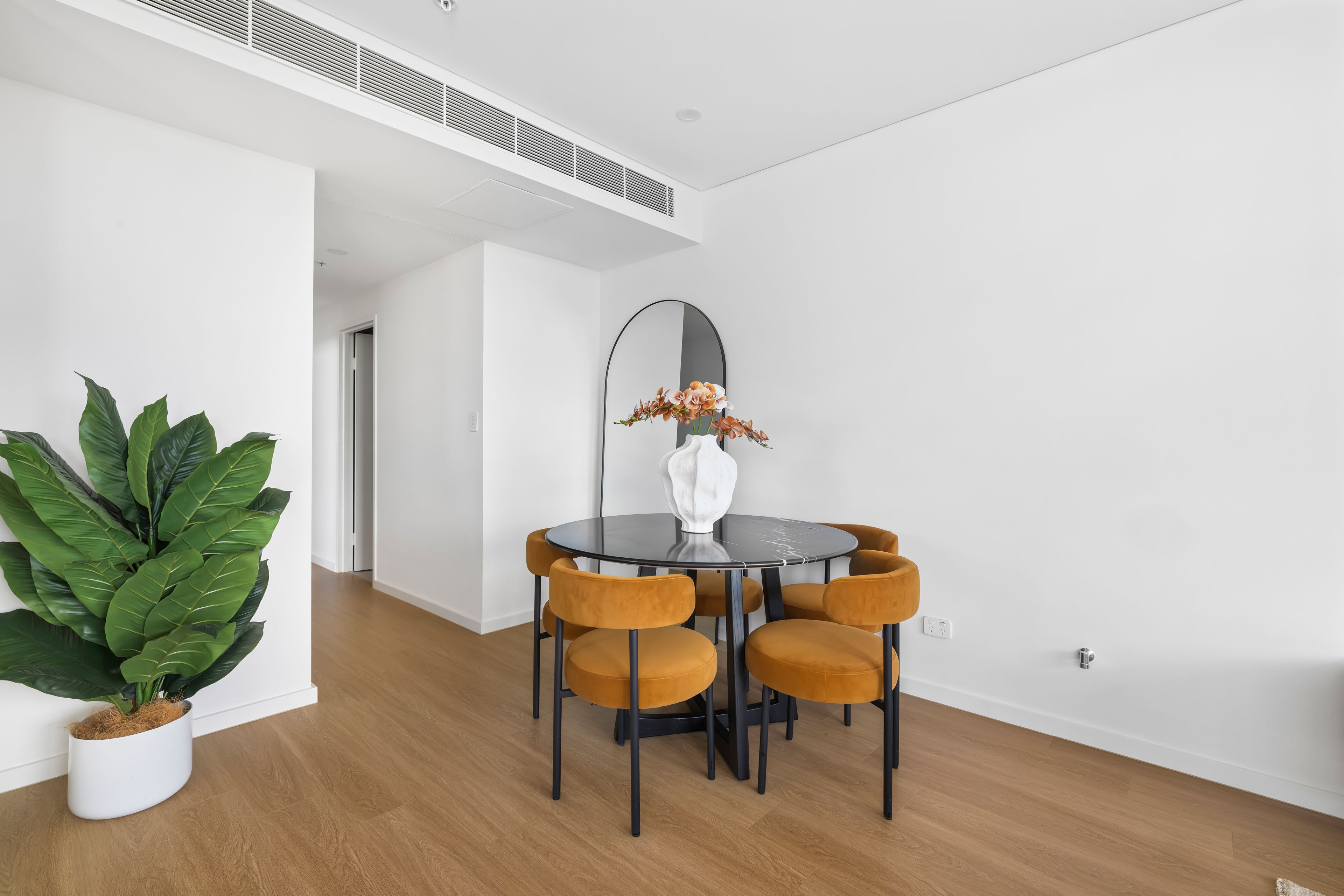 16-18 Elizabeth Street — photo 9 of 16