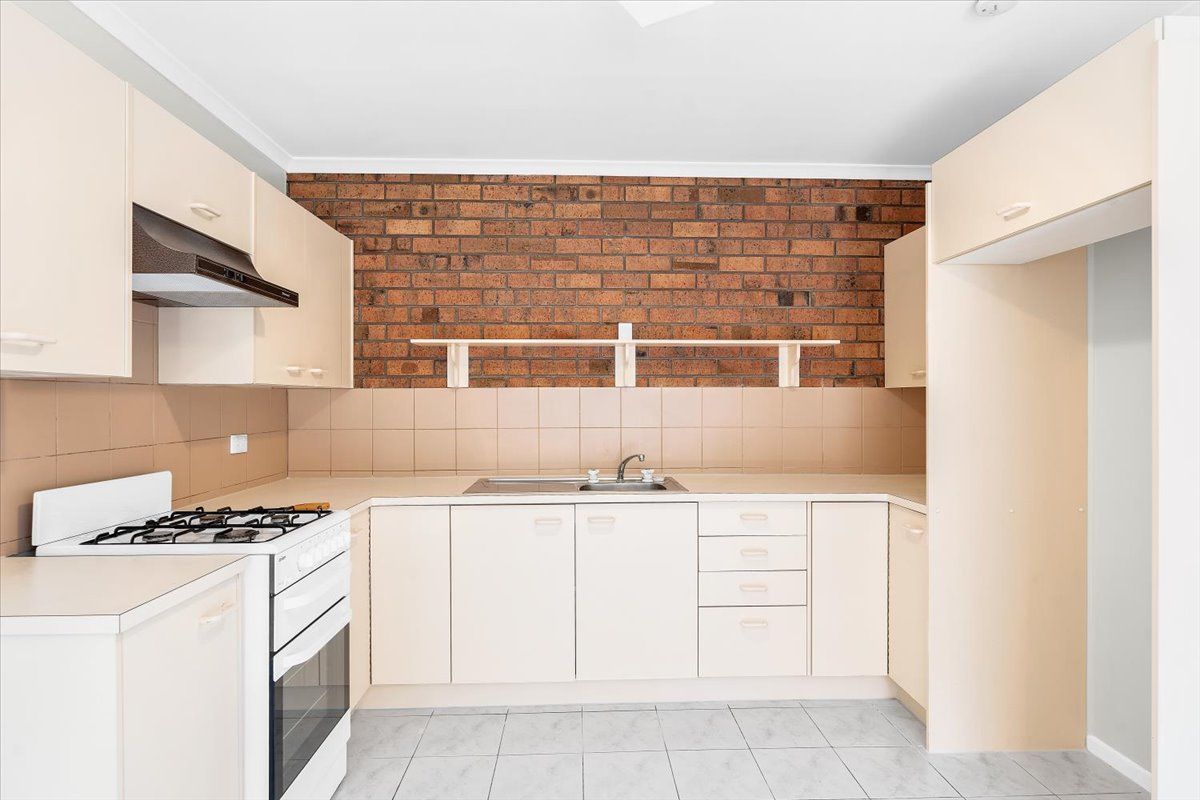 1/10 Woorite Place, Wyndham Vale, VIC 3024