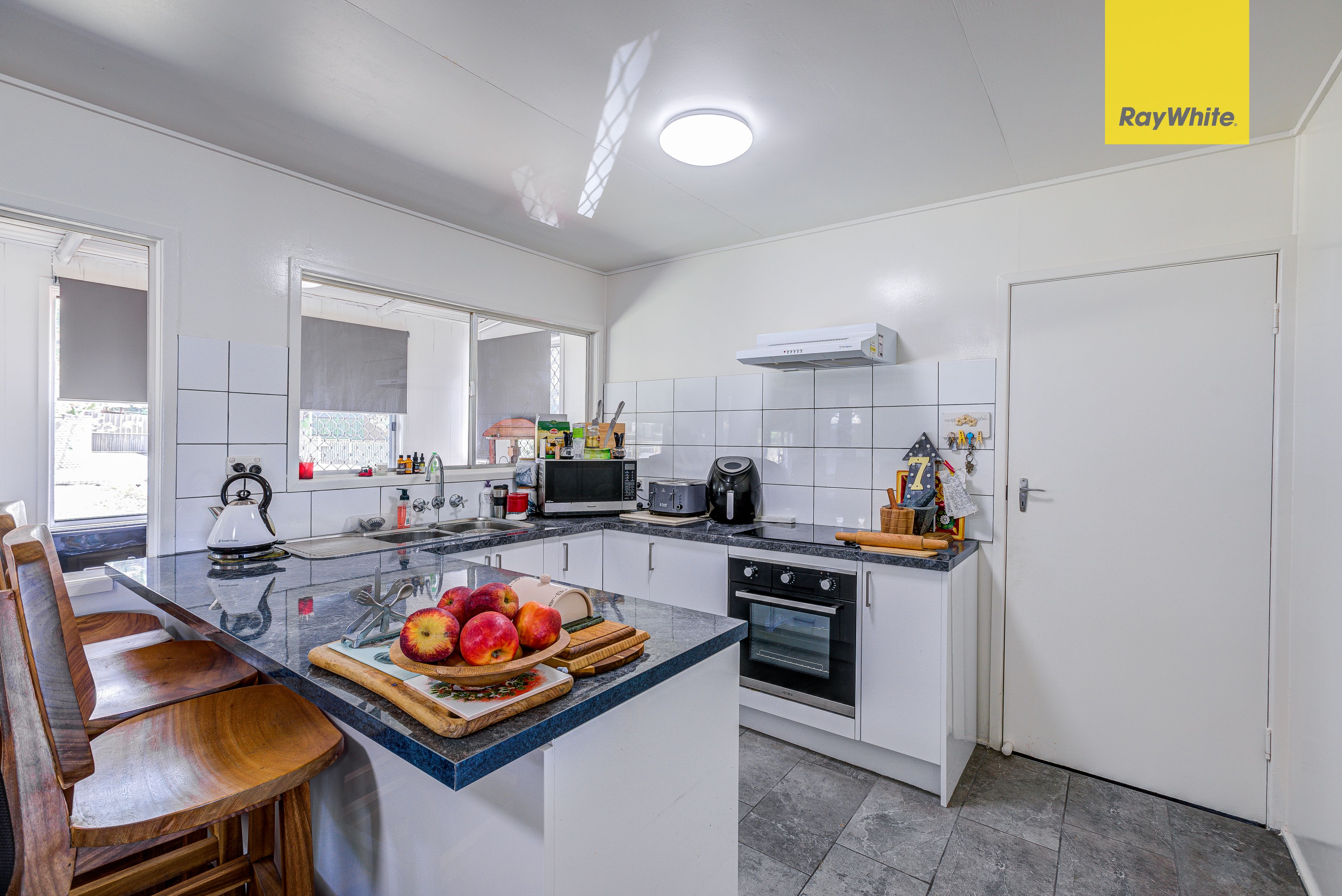7 Myra Street, Kingston, QLD 4114