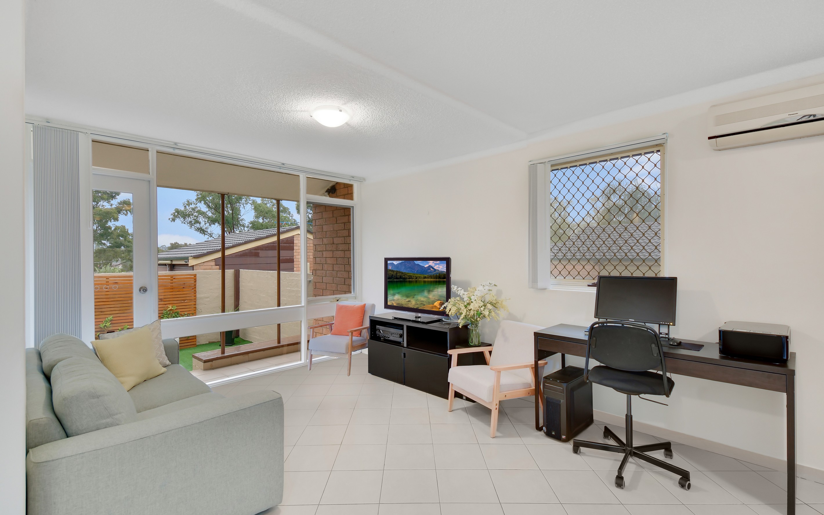 8/42 Woodhouse Drive, Ambarvale, NSW 2560